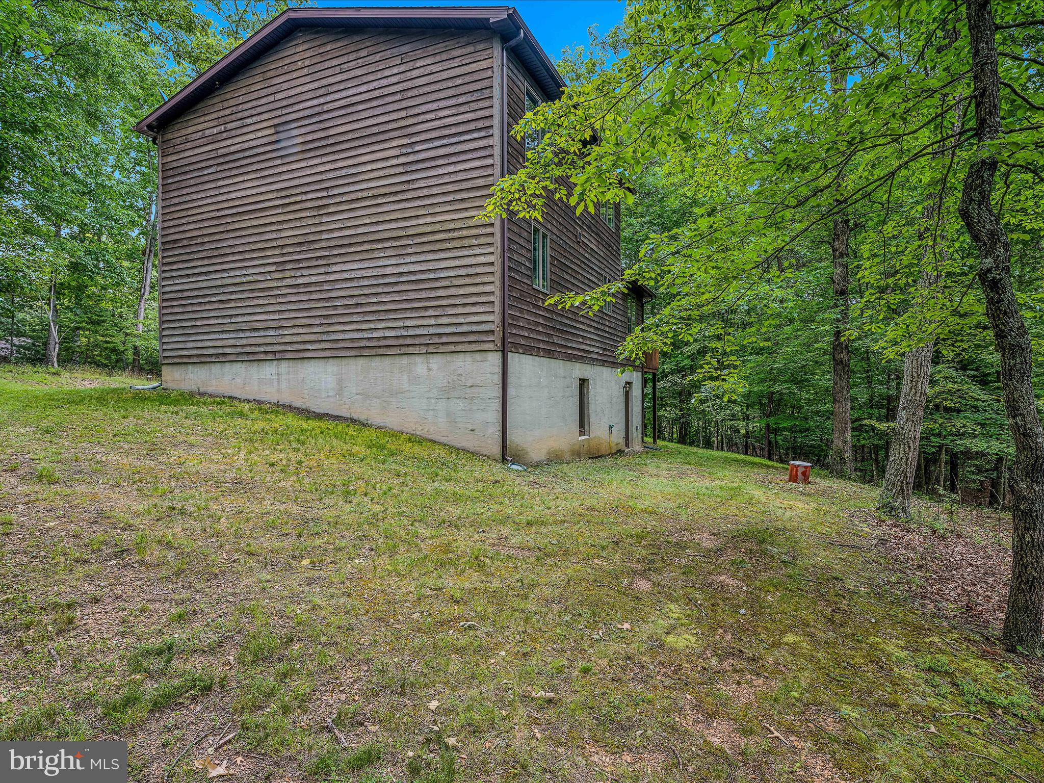 DEER SPRING WOODS - Residential