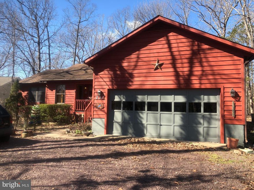 Well maintained home on wooded lot, at end of a quiet cul-de-sac. Seller is offering the property "as-is" but there are no known issues with the home of than a few small maintenance items.  New water heater installed recently.  This a great opportunity to make this house your home.