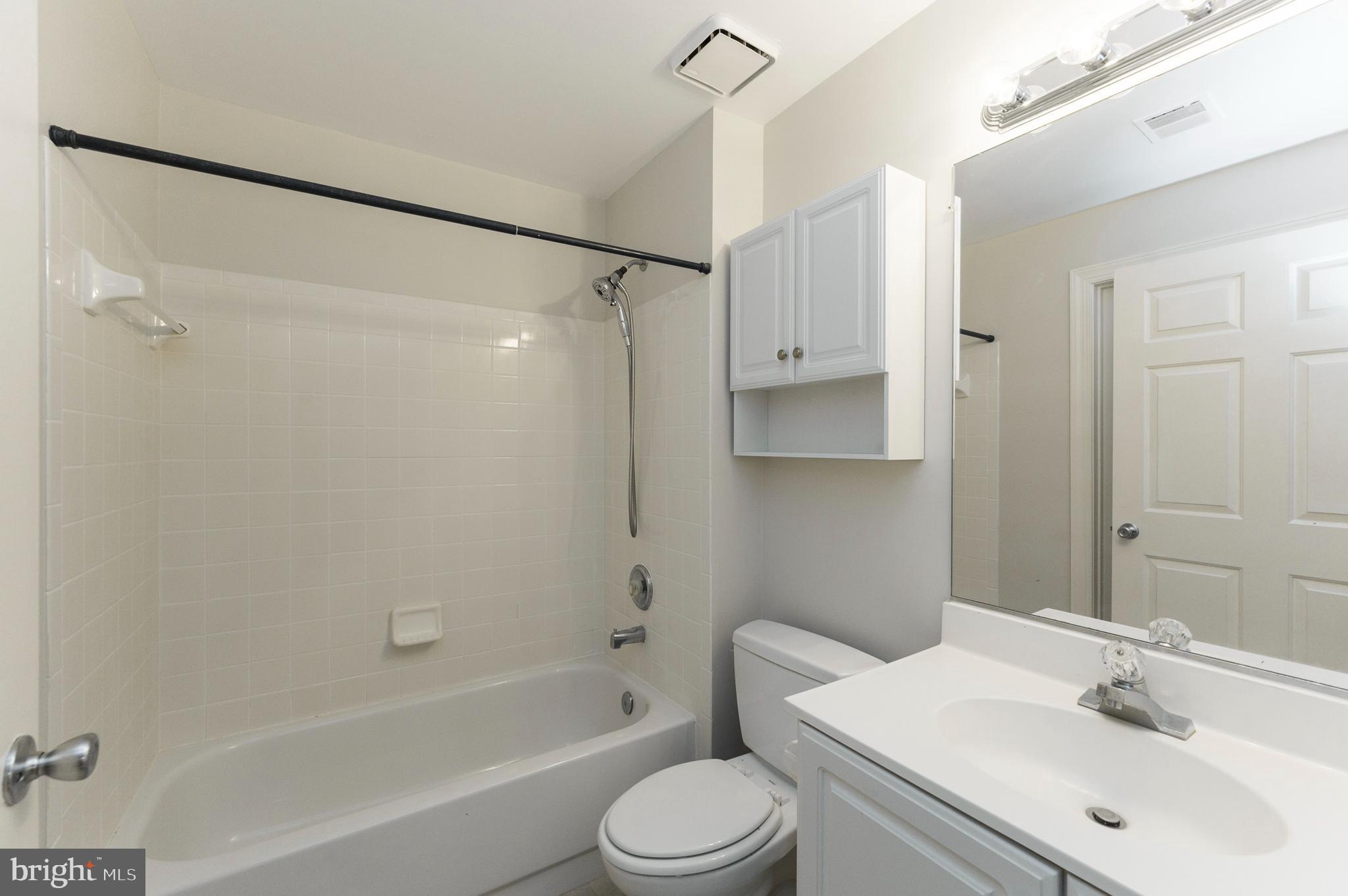 HIGHLAND AT GUNSTON CORNER - Residential Lease