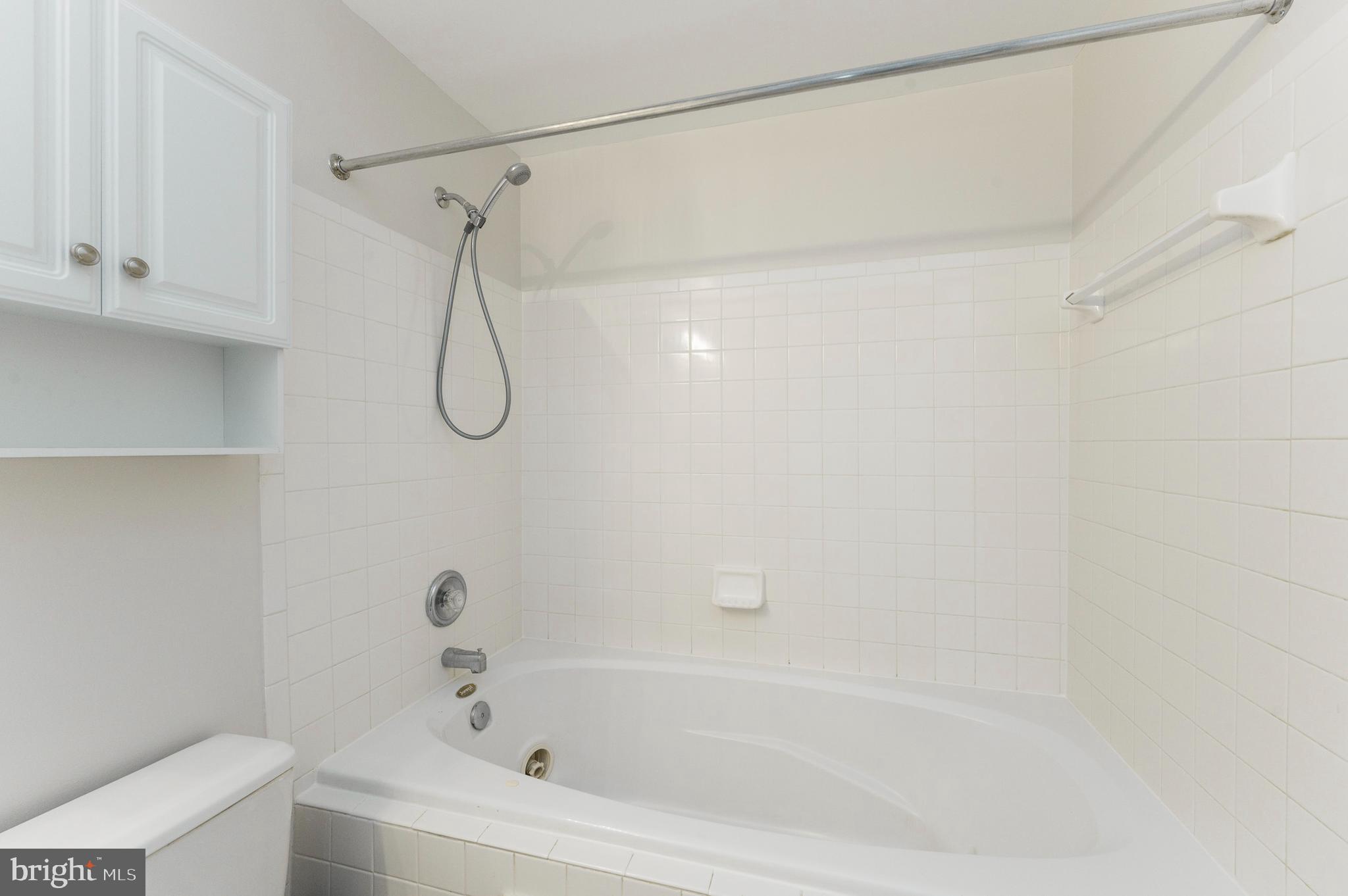 HIGHLAND AT GUNSTON CORNER - Residential Lease