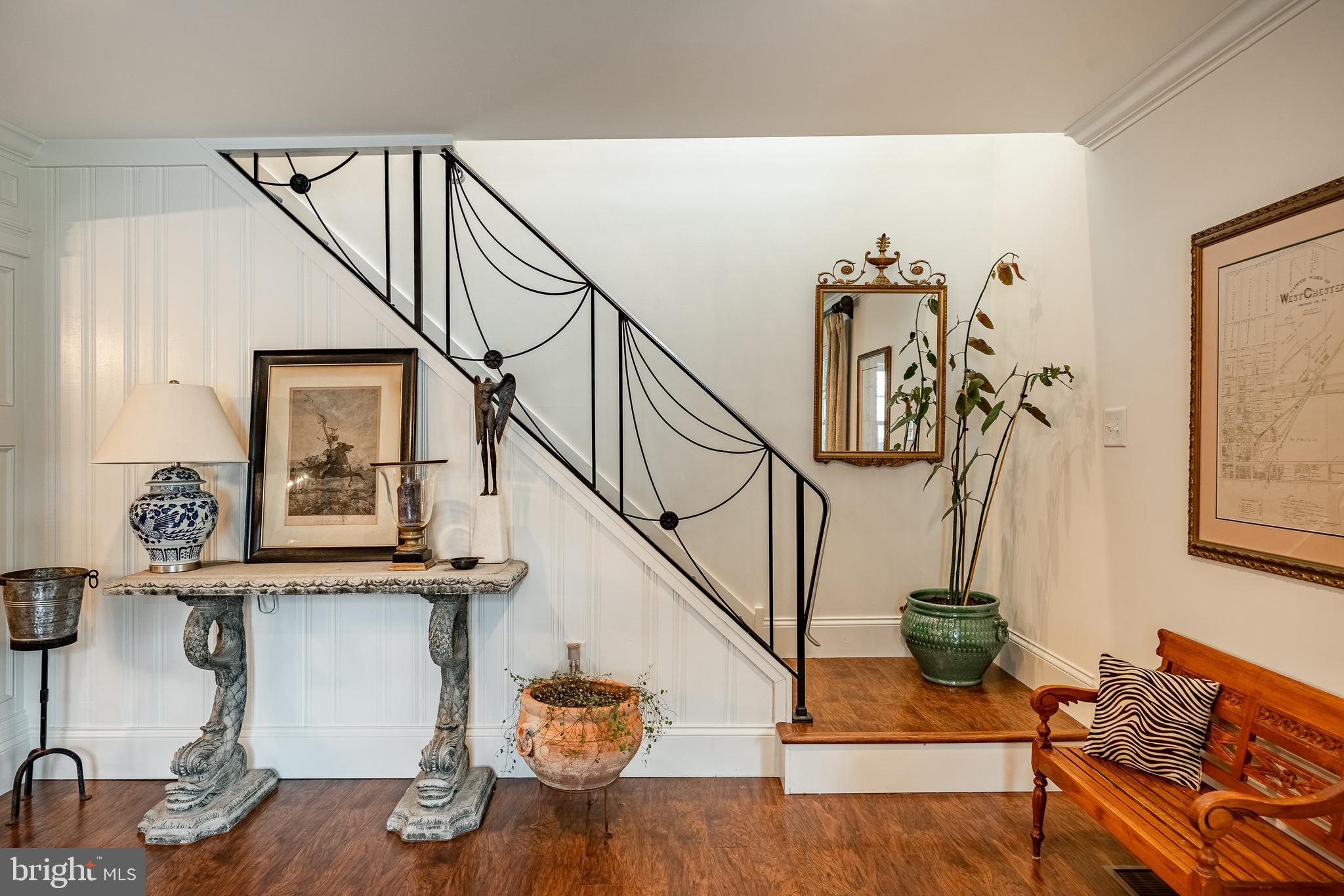 531 HILLSIDE DRIVE