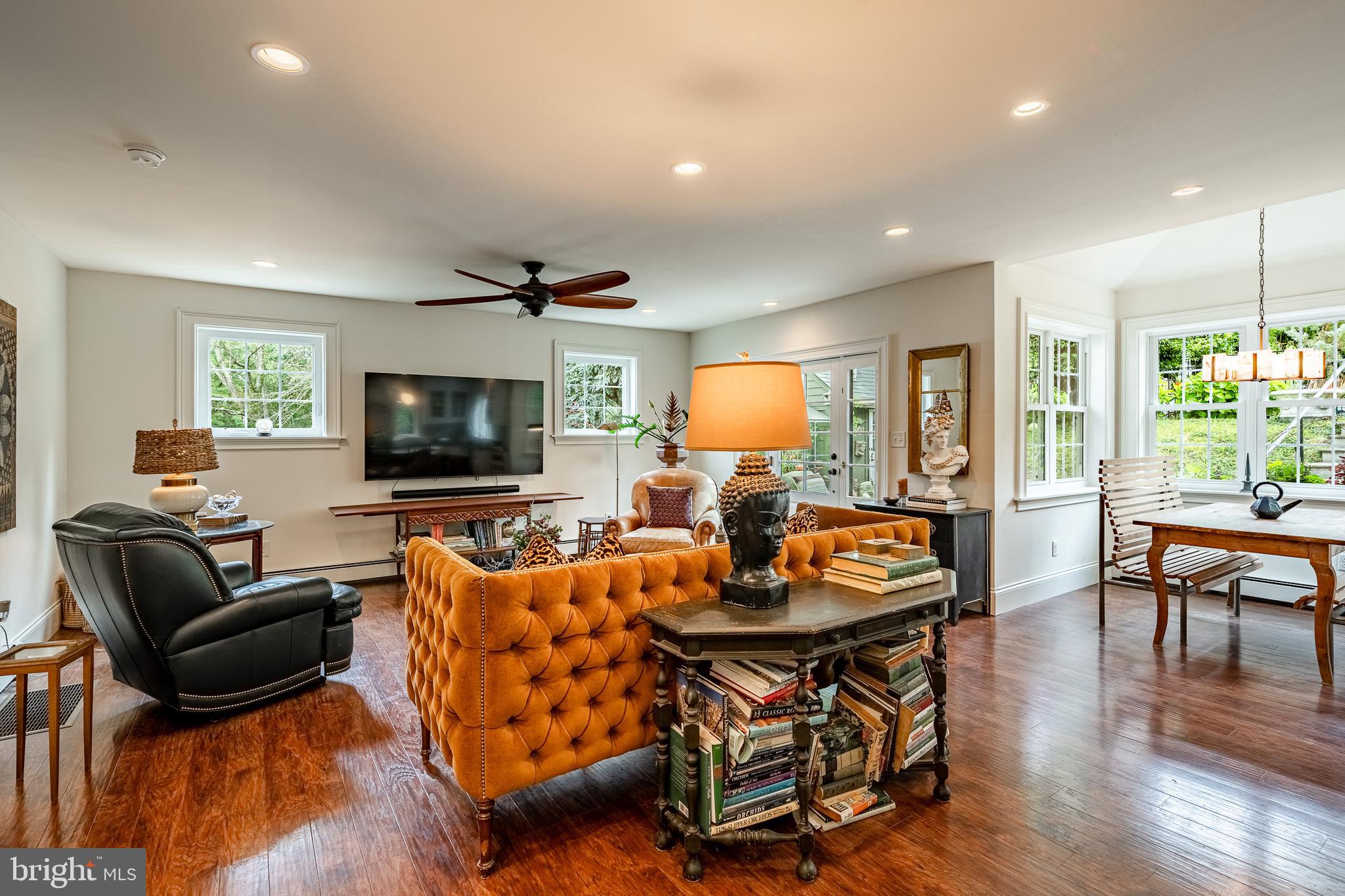 HILLSIDE - Residential