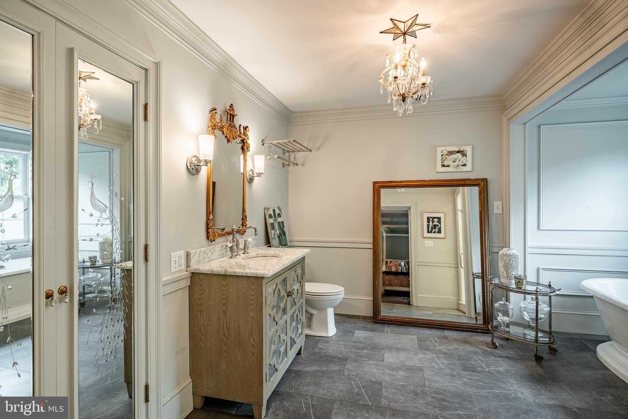 HILLSIDE - Residential