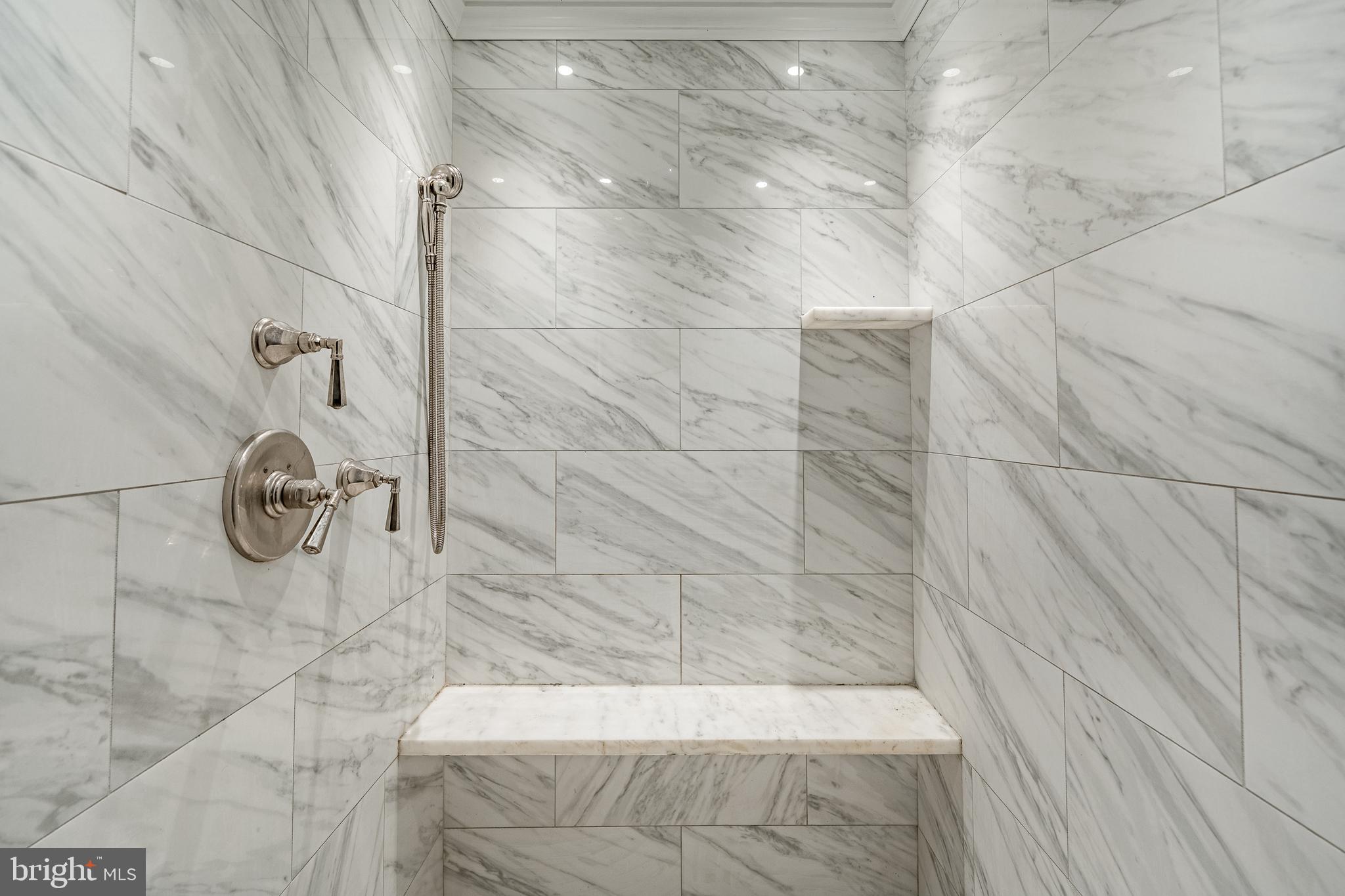 HILLSIDE - Residential