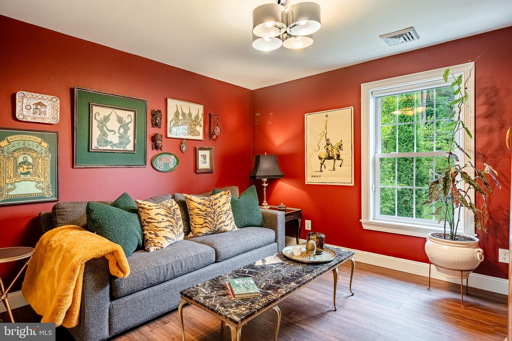 HILLSIDE - Residential