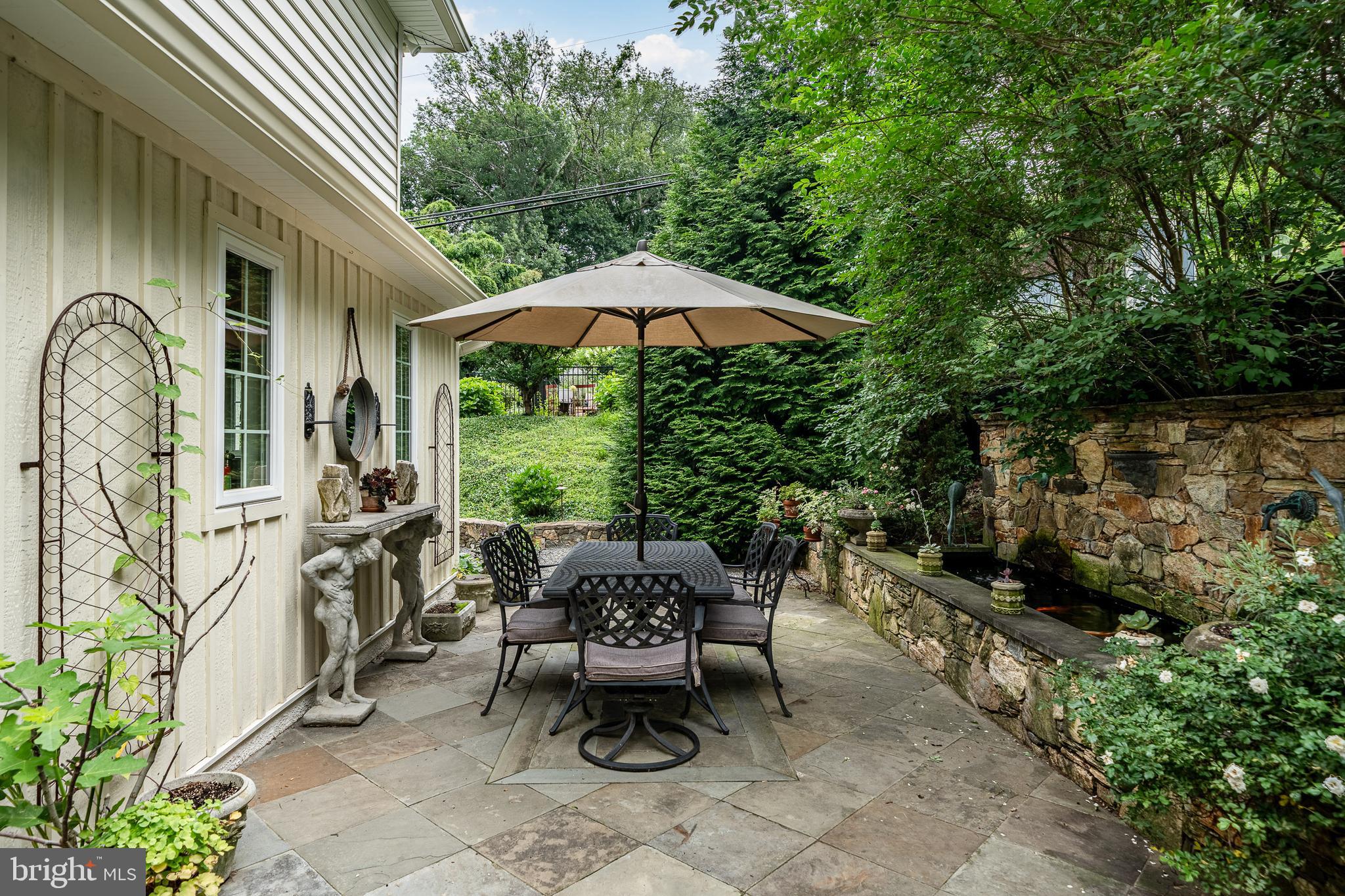 HILLSIDE - Residential