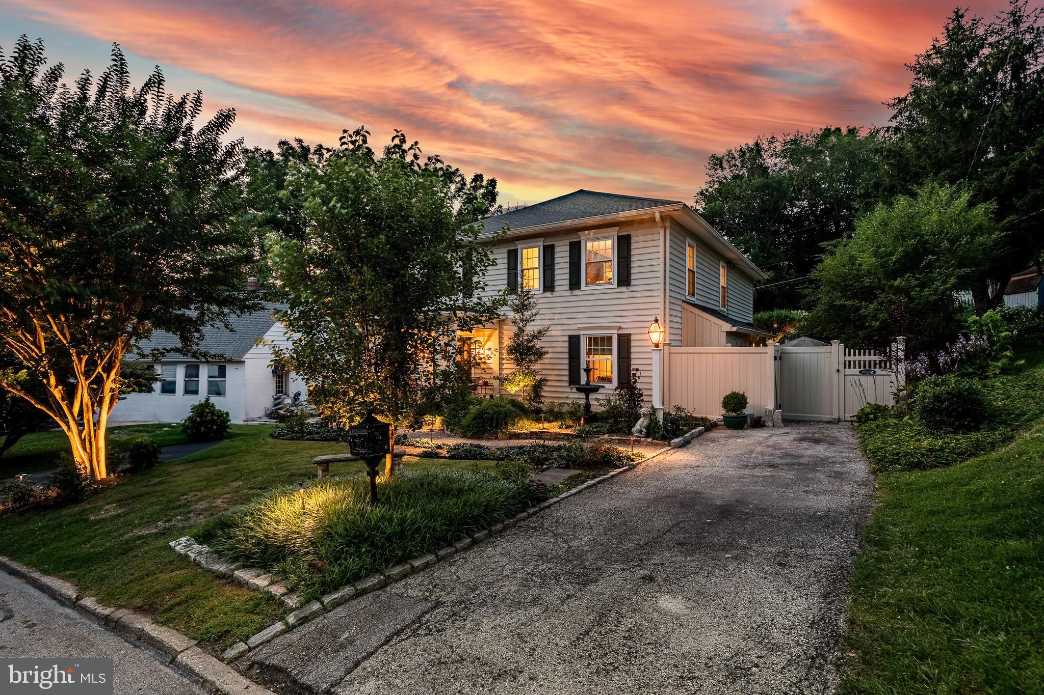 HILLSIDE - Residential