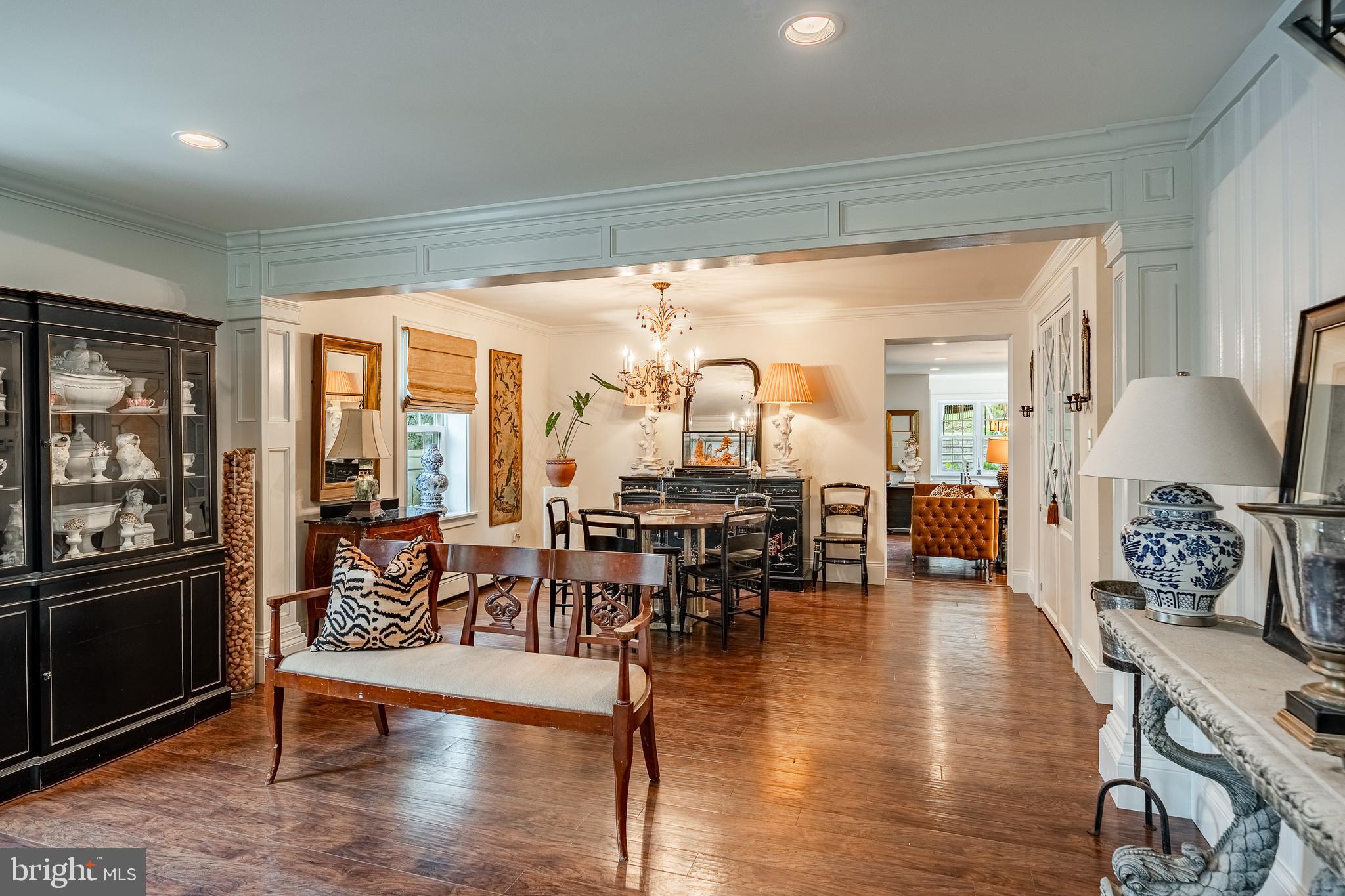 531 HILLSIDE DRIVE