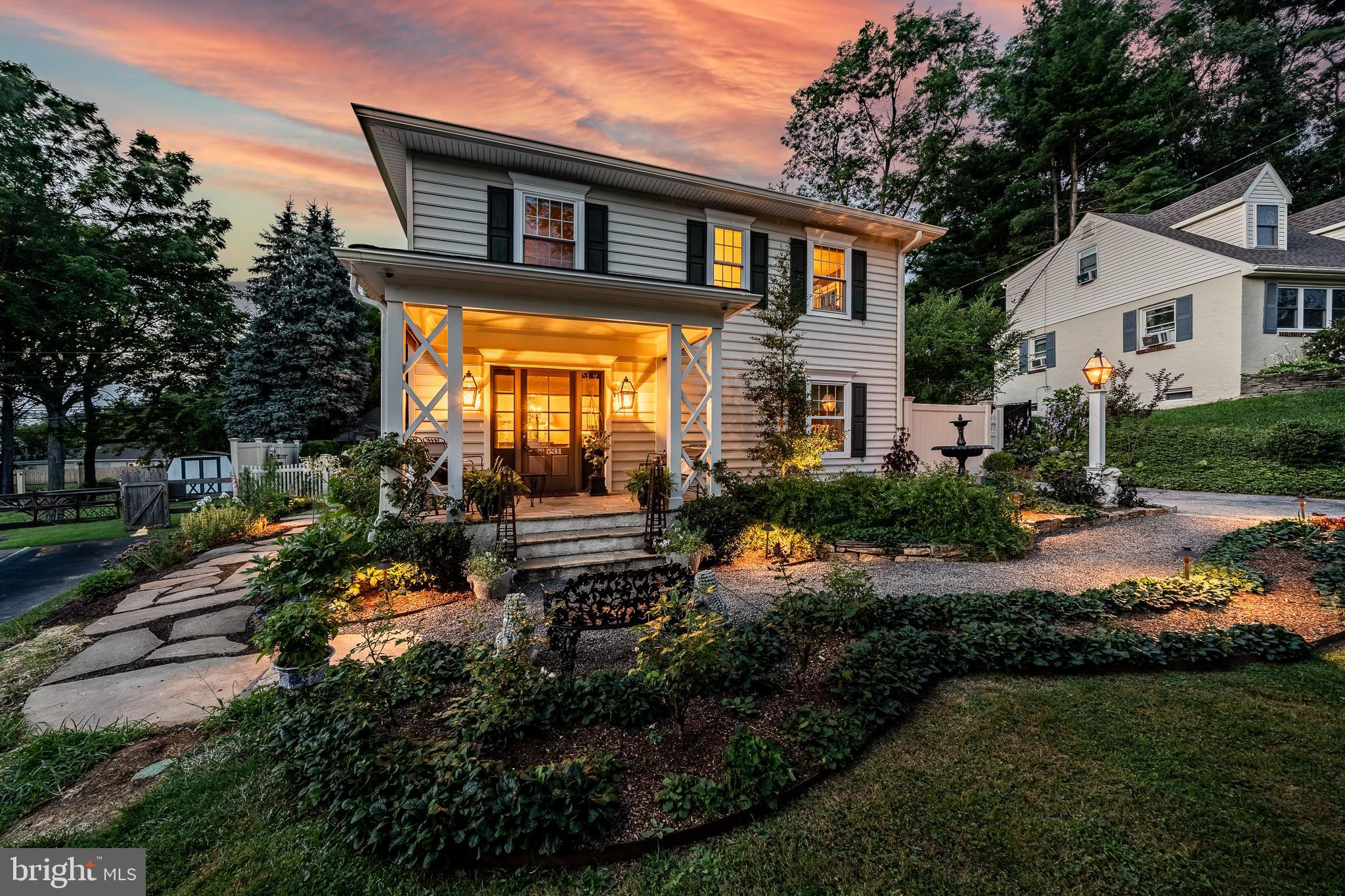 HILLSIDE - Residential