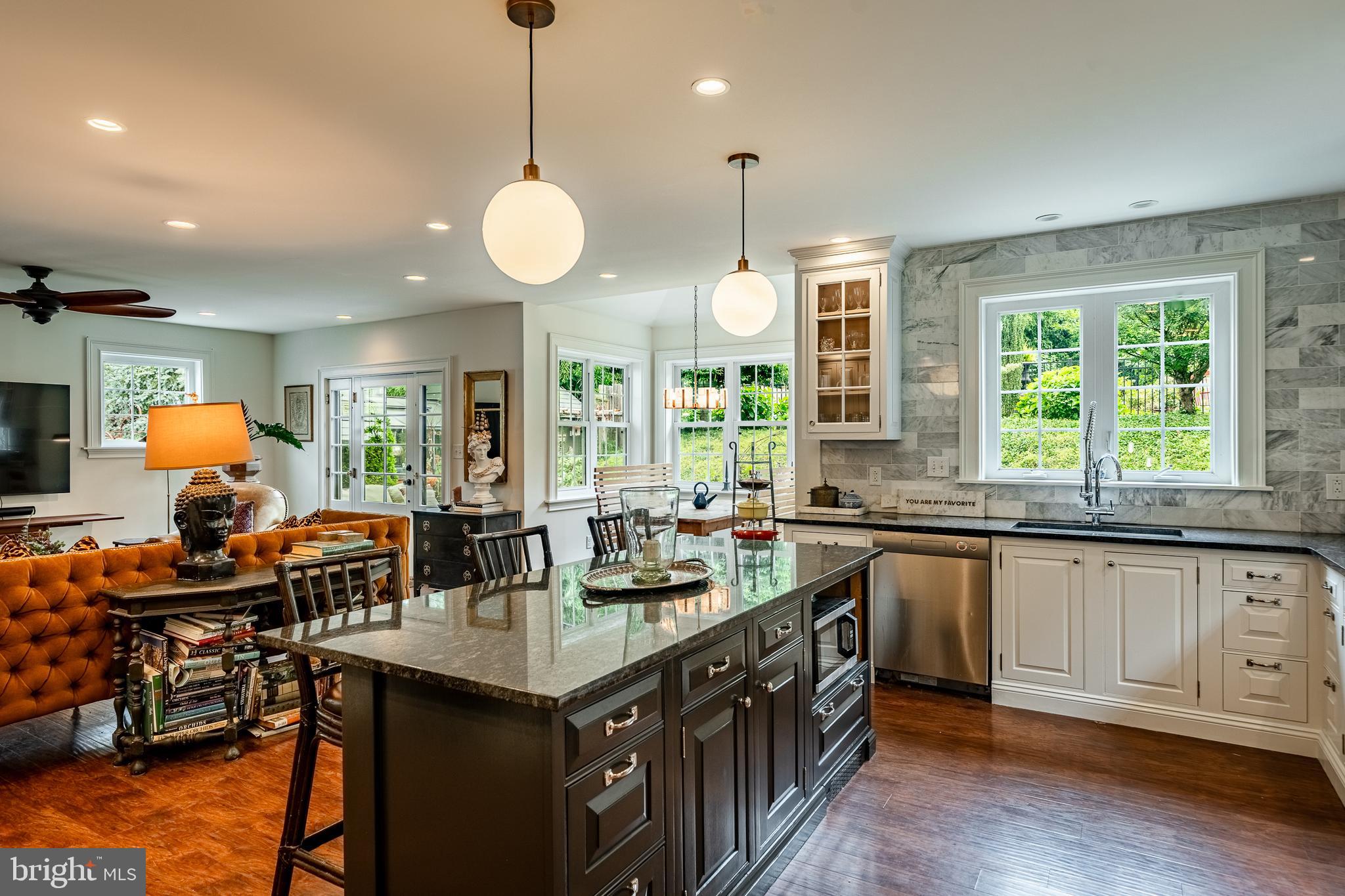 HILLSIDE - Residential