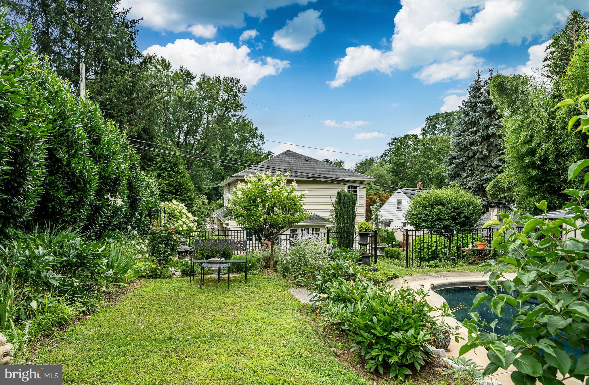 HILLSIDE - Residential