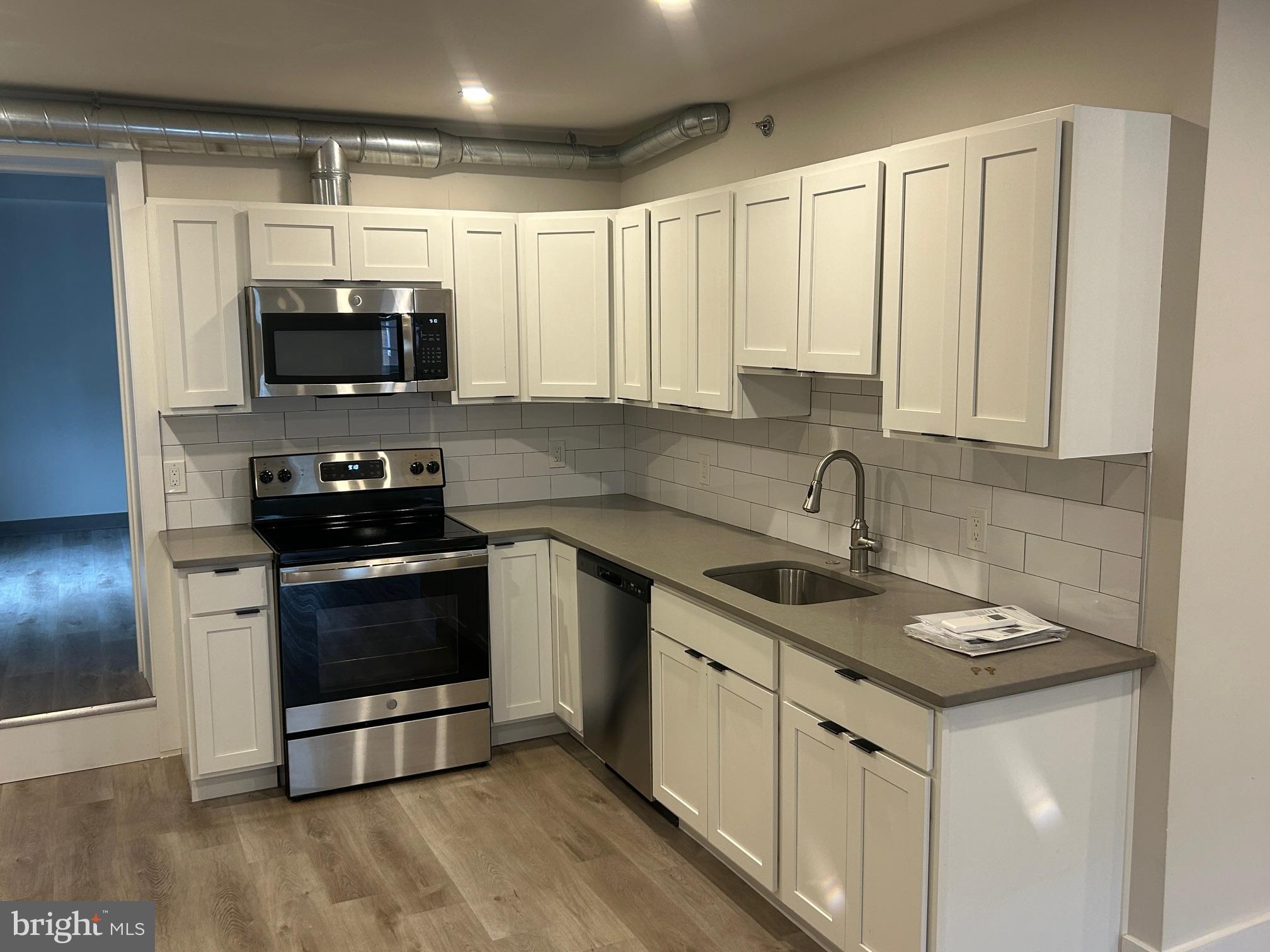 224 HALL STREET UNIT 8