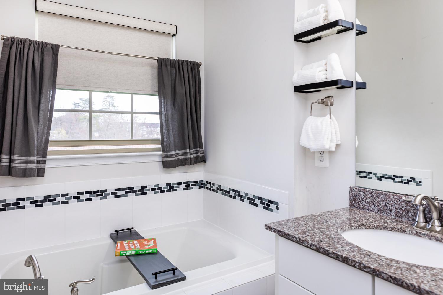 PARKSIDE - Residential