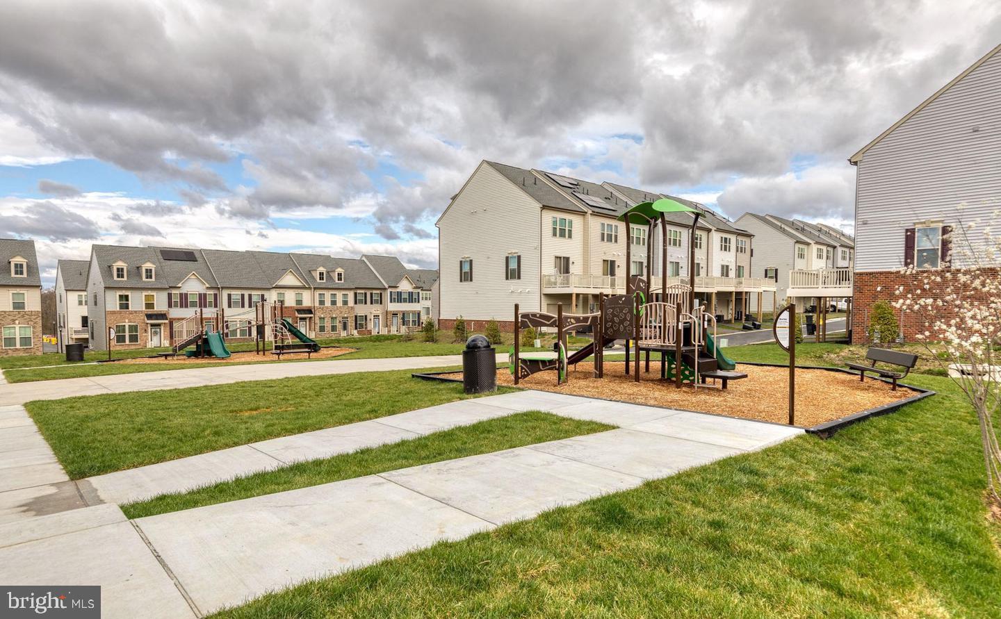 PARKSIDE - Residential