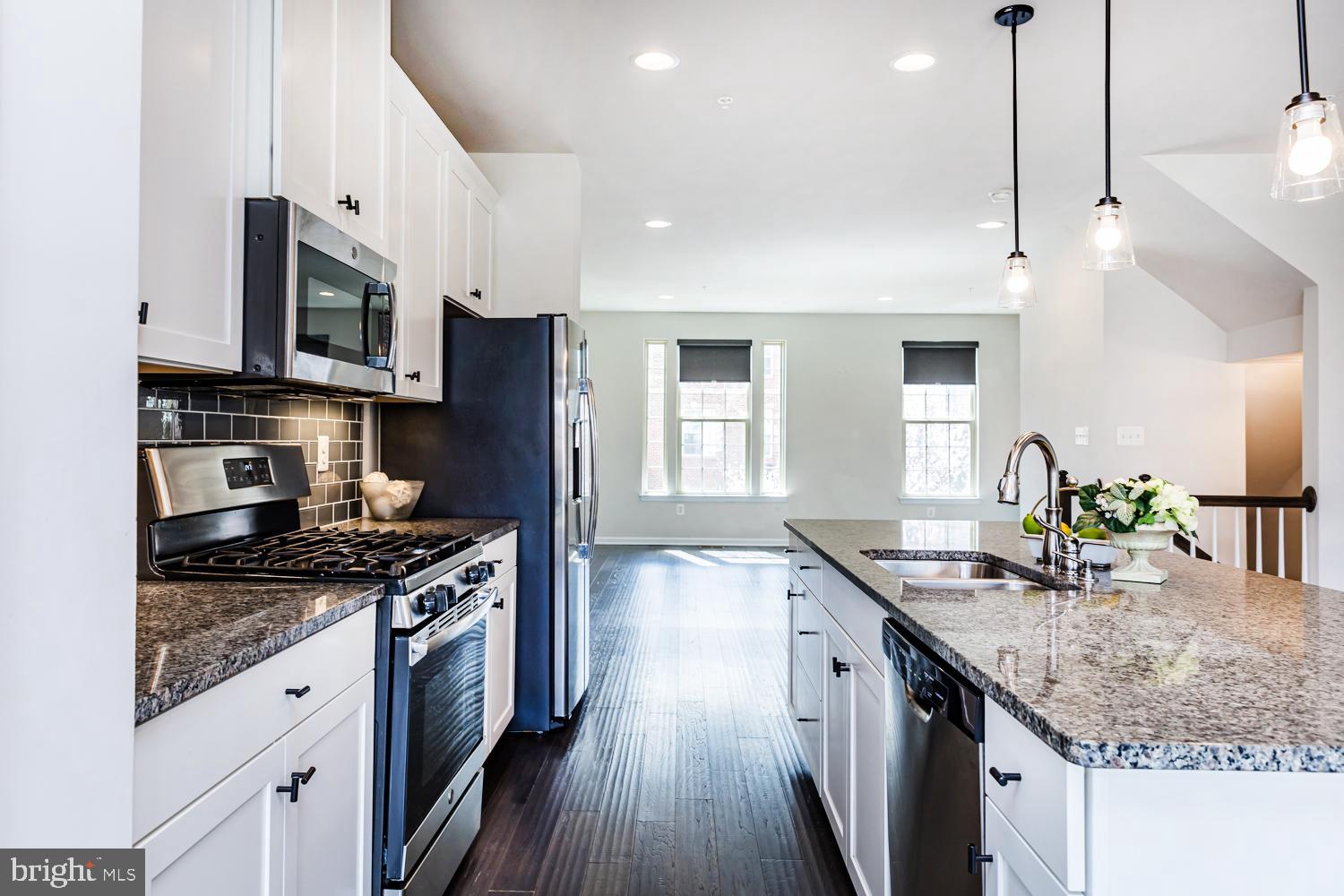 PARKSIDE - Residential