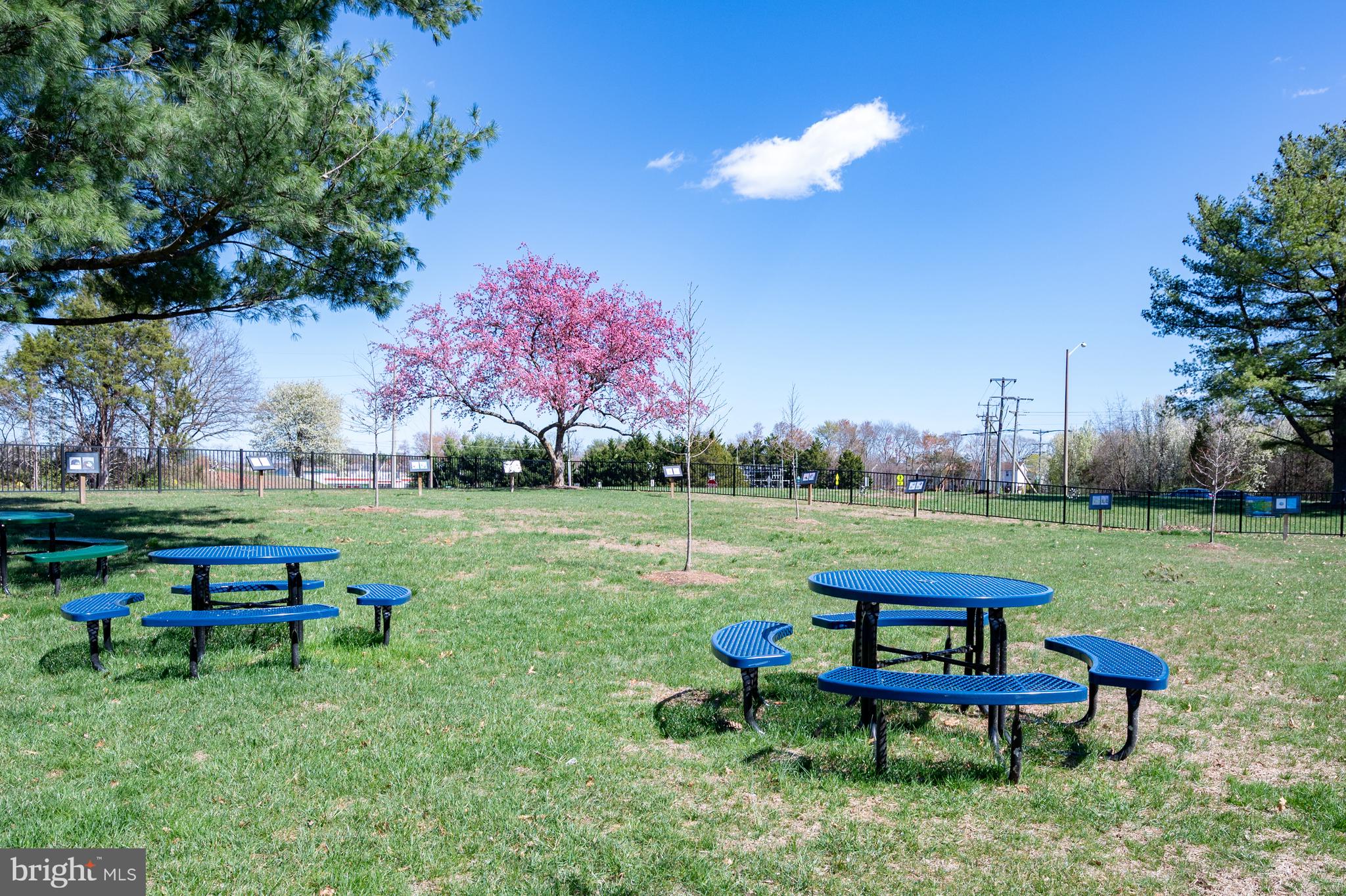 MANASSAS PARK - Residential