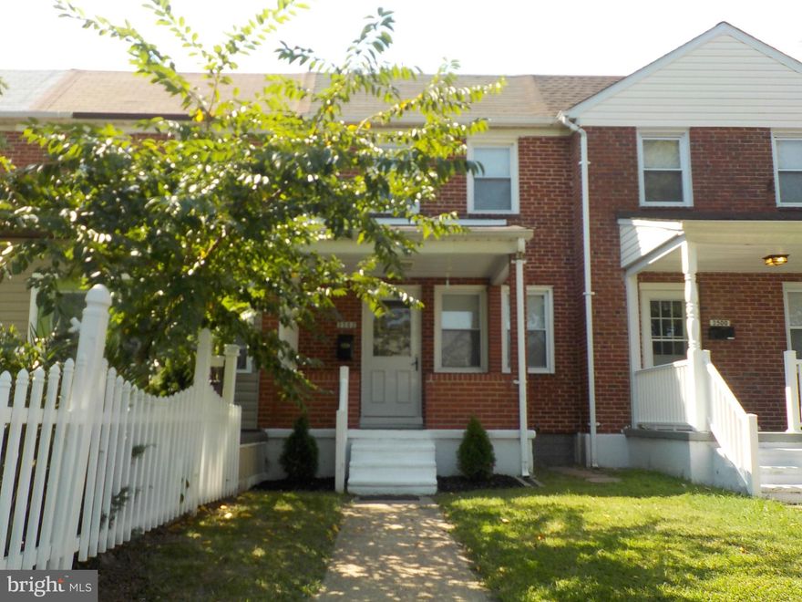 Darling townhouse which features updated kitchen, windows and finished basement. This home has a covered front porch, rear patio and fenced rear yard. This home is perfect for a first time home buyer-Just pack your items and move in. Homes shows well and is easy to see!! Call CSS for all appointments.