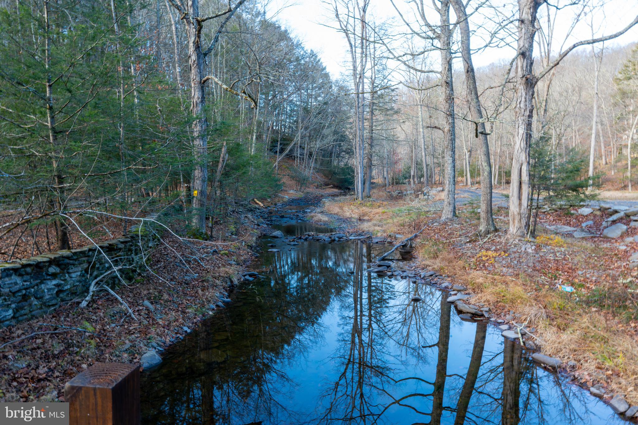 WINONA LAKES - Residential