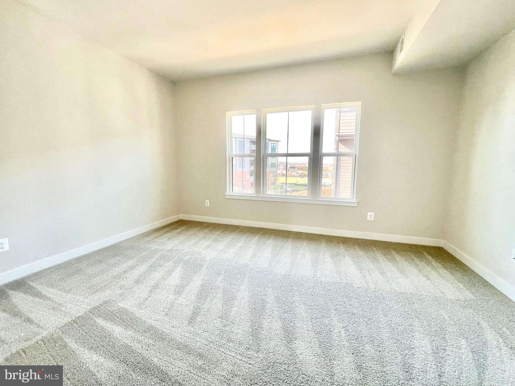 ELLIPSE AT WESTFIELDS - Residential Lease