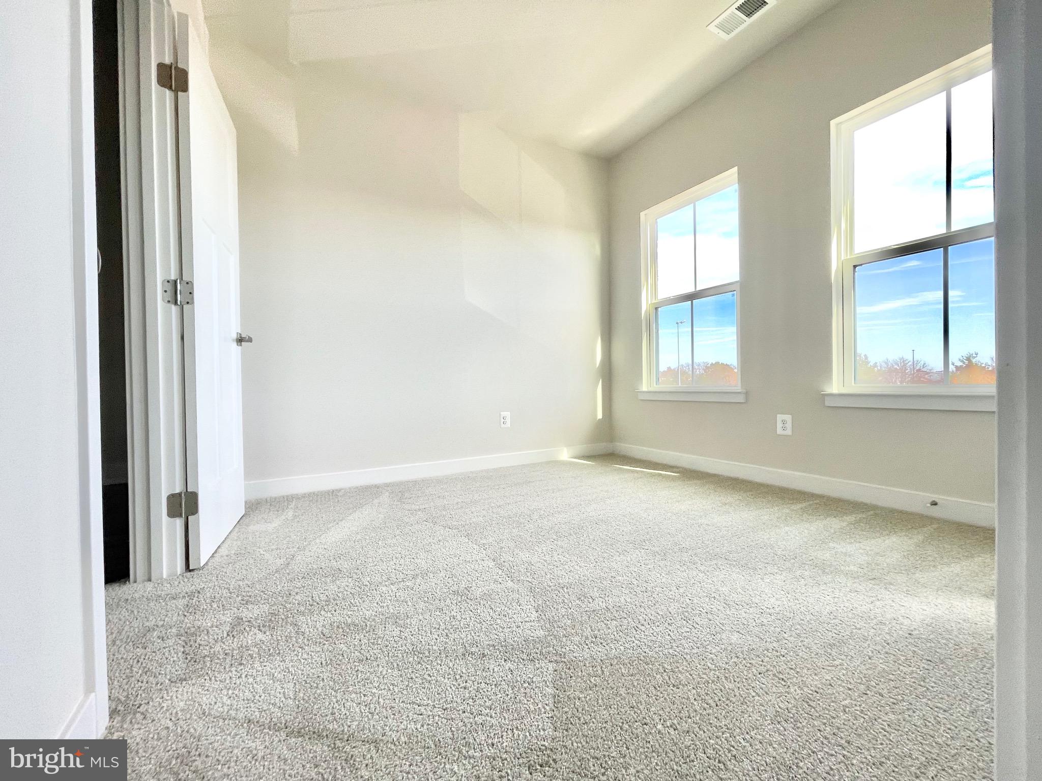 ELLIPSE AT WESTFIELDS - Residential Lease