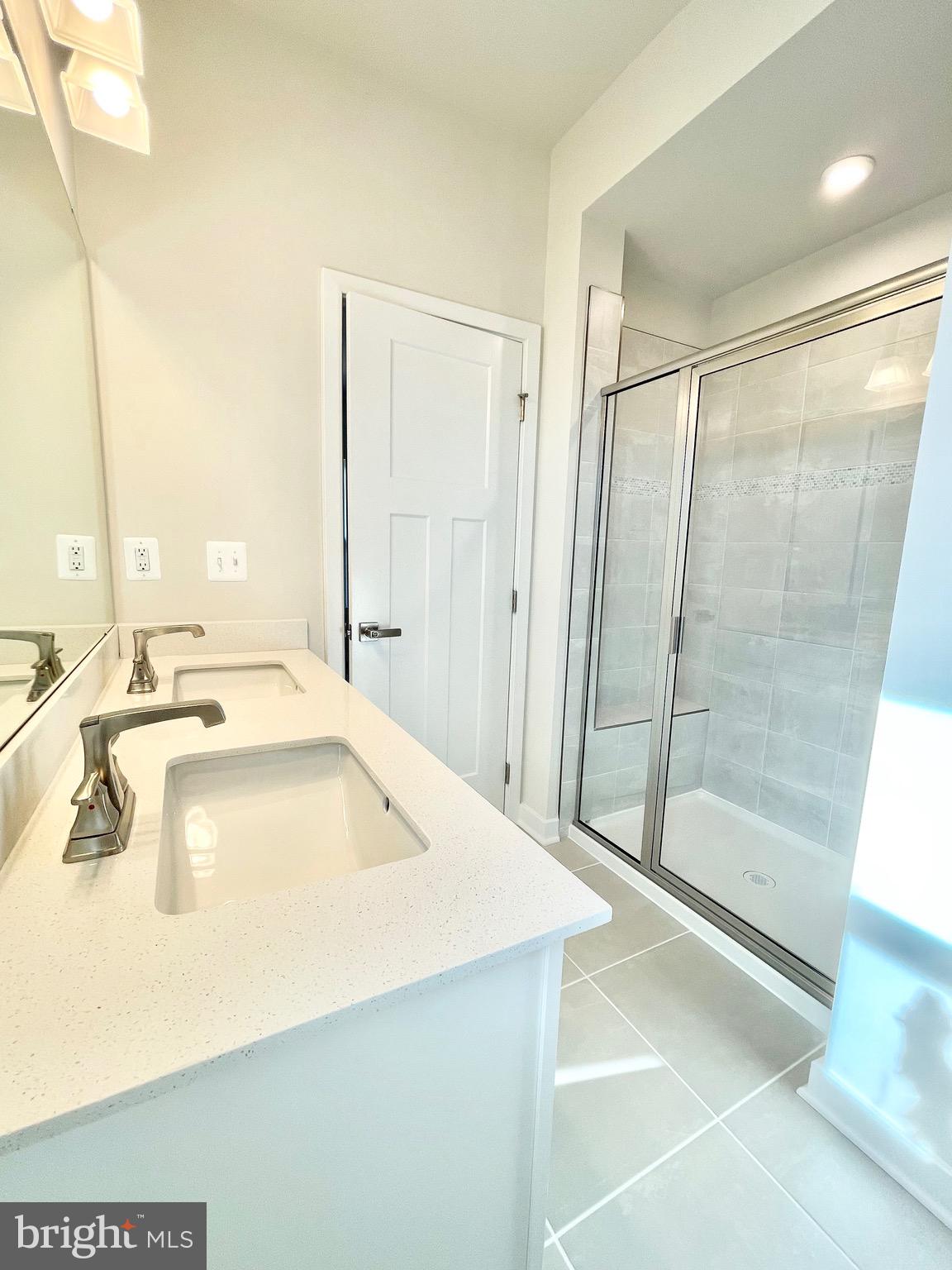 ELLIPSE AT WESTFIELDS - Residential Lease