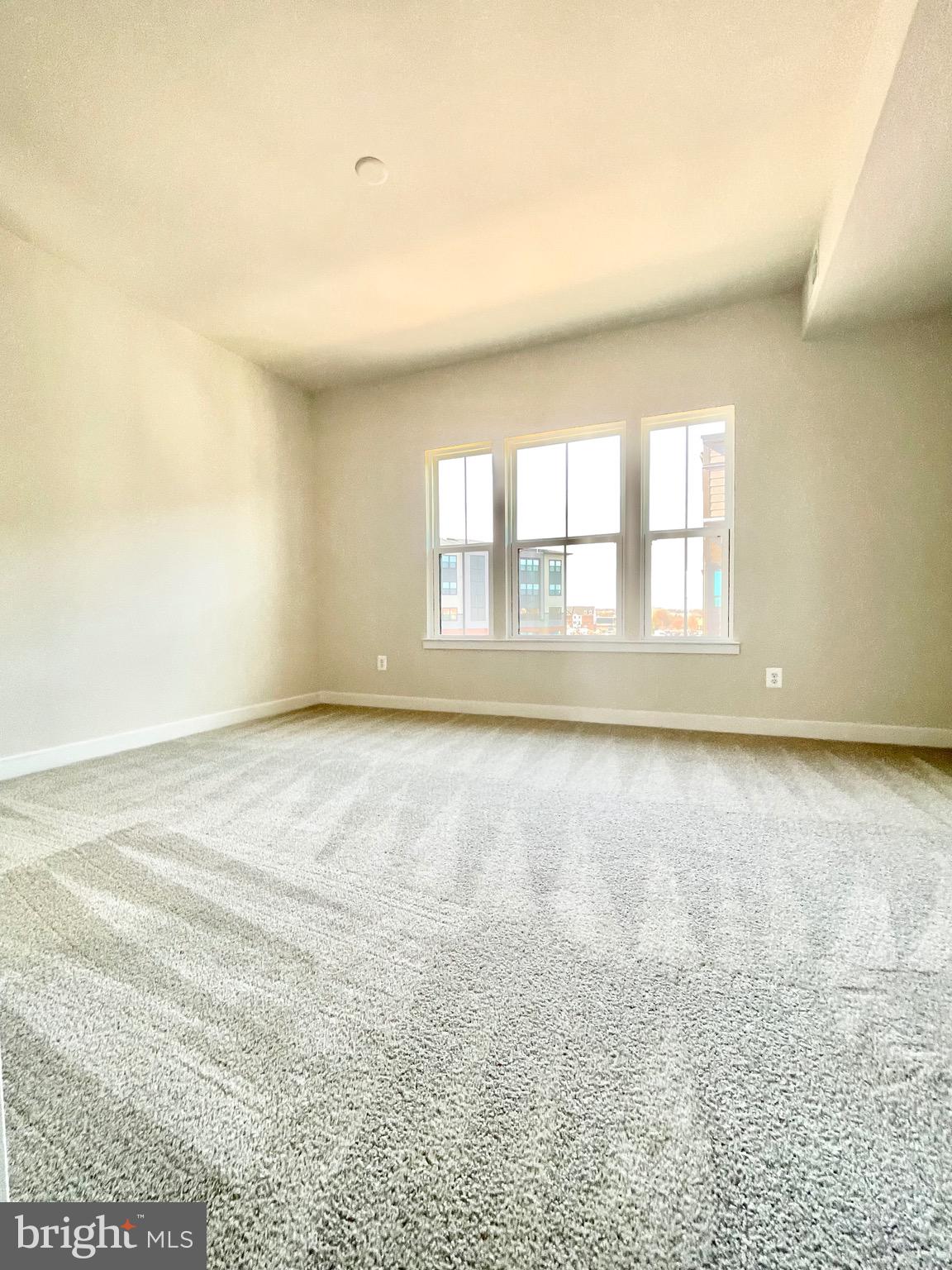 ELLIPSE AT WESTFIELDS - Residential Lease