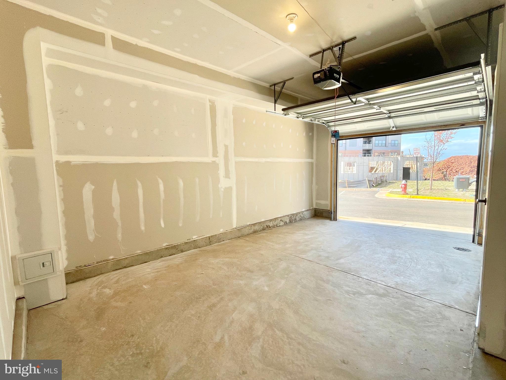 ELLIPSE AT WESTFIELDS - Residential Lease