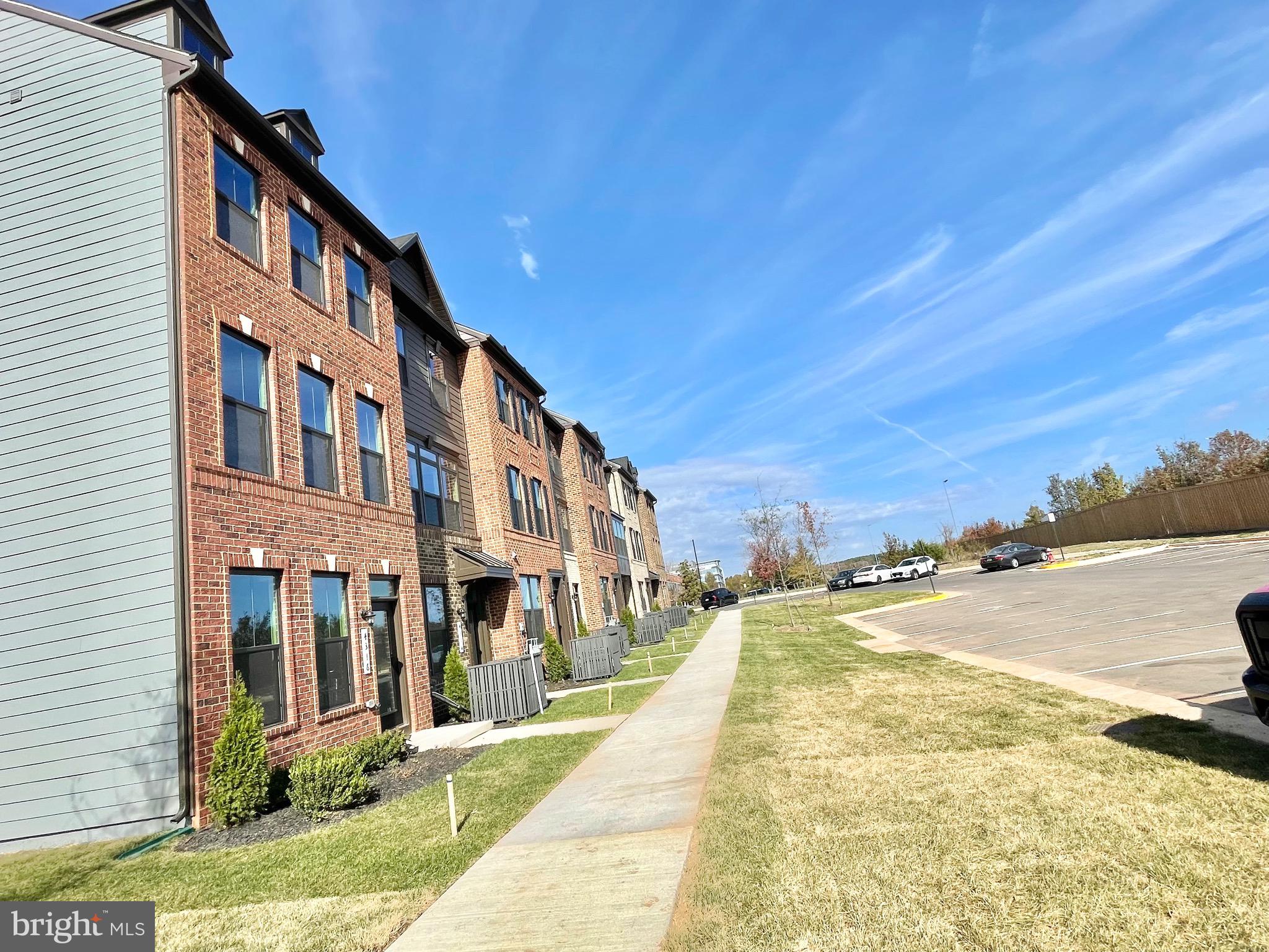 ELLIPSE AT WESTFIELDS - Residential Lease