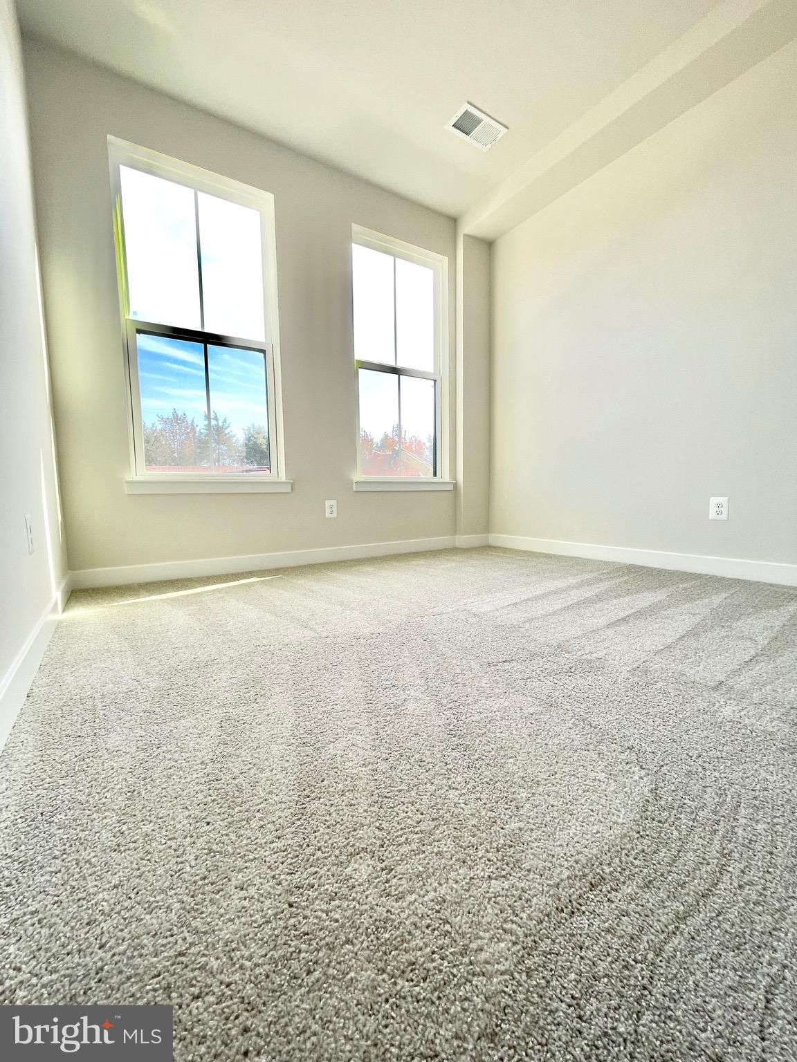 ELLIPSE AT WESTFIELDS - Residential Lease