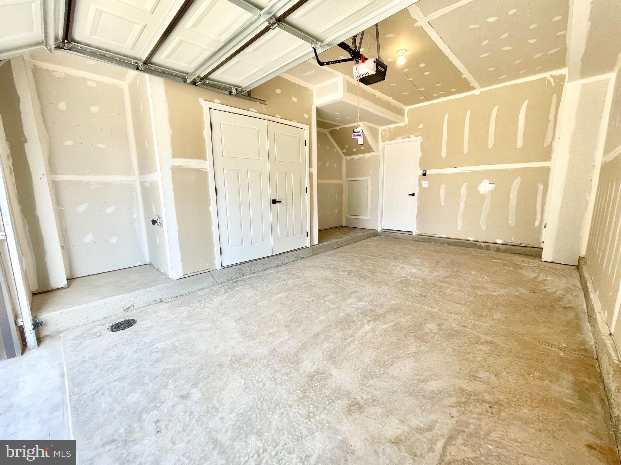 ELLIPSE AT WESTFIELDS - Residential Lease