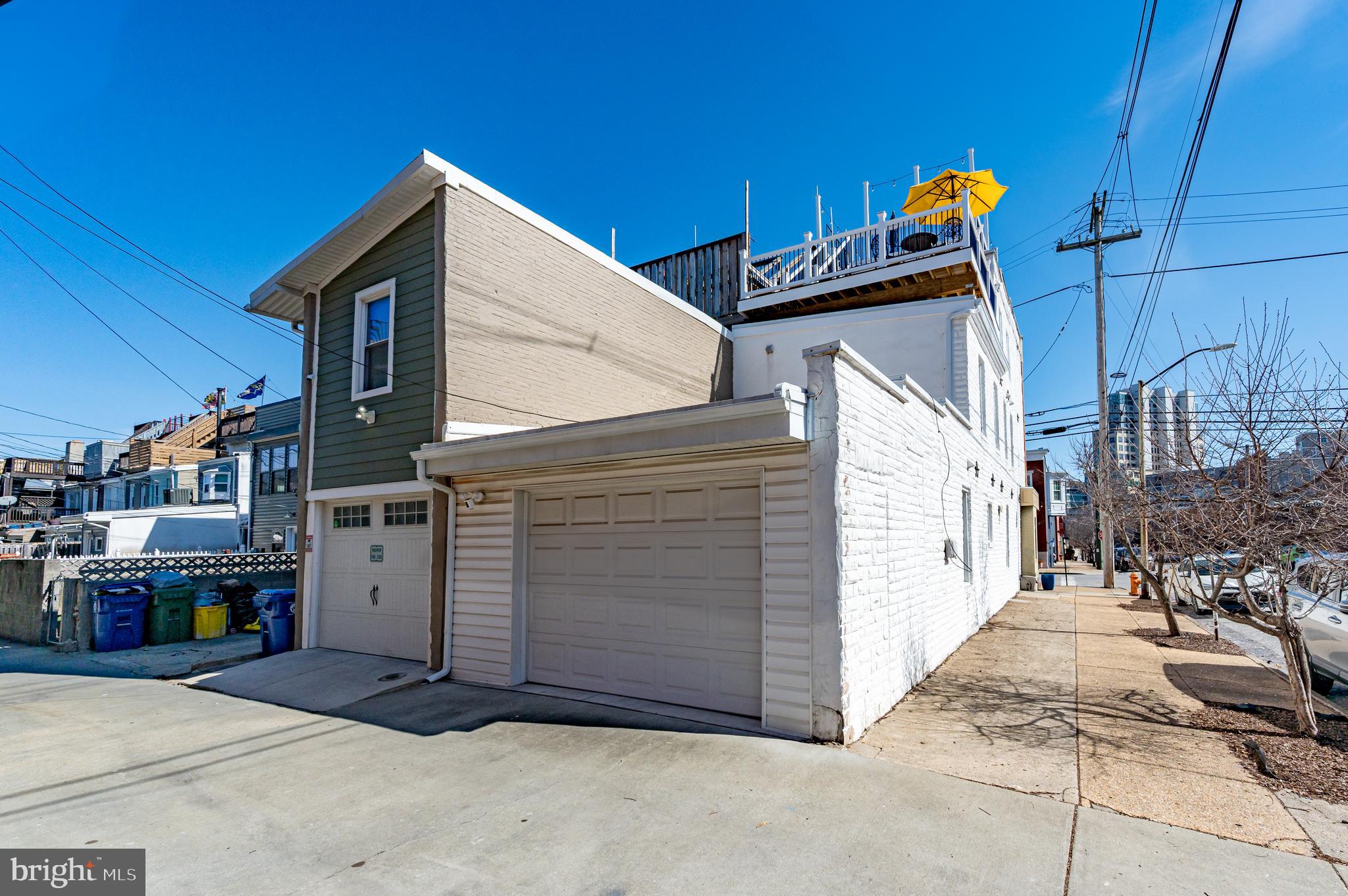 LOCUST POINT - Residential