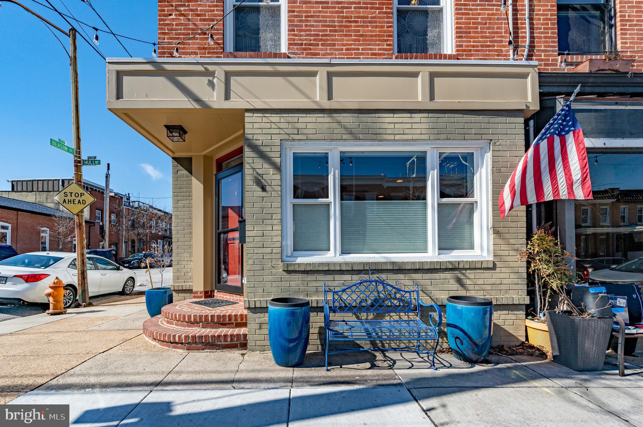 LOCUST POINT - Residential