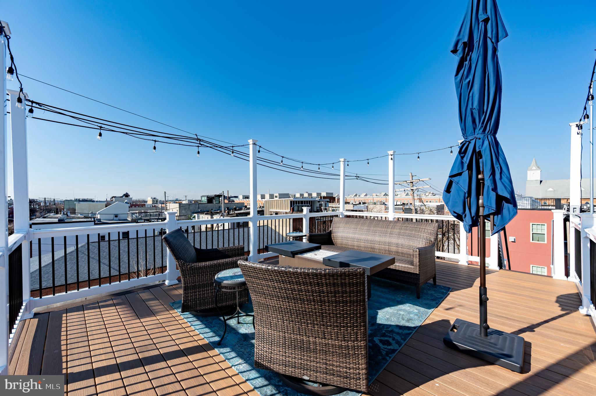 LOCUST POINT - Residential