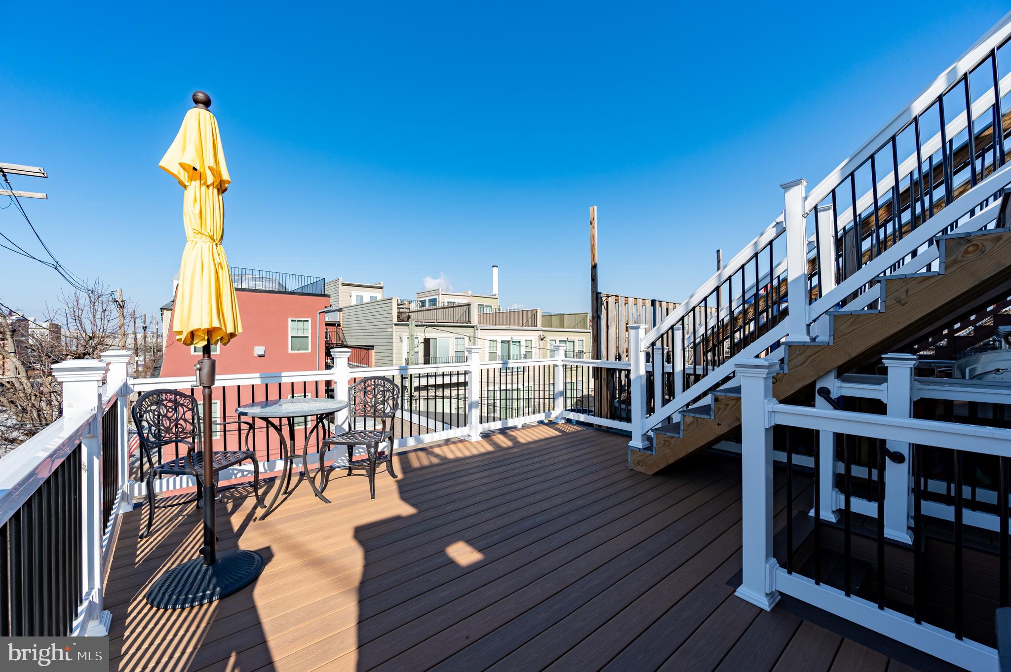 LOCUST POINT - Residential