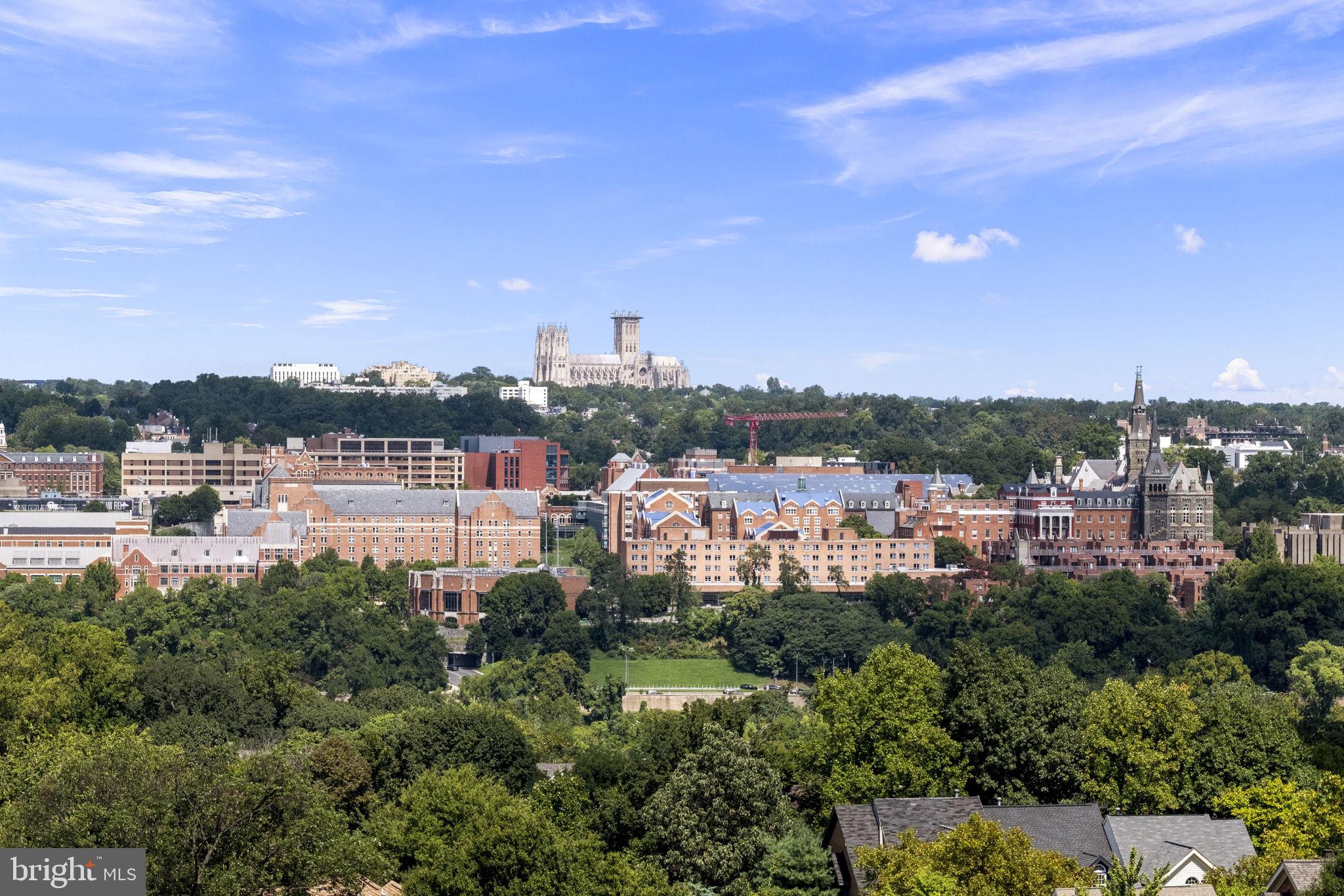 THE ATRIUM - Residential