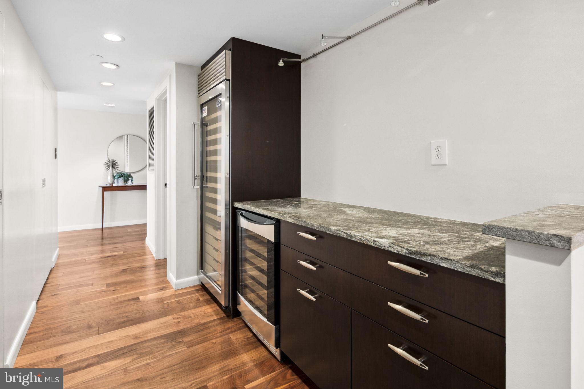 THE ATRIUM - Residential