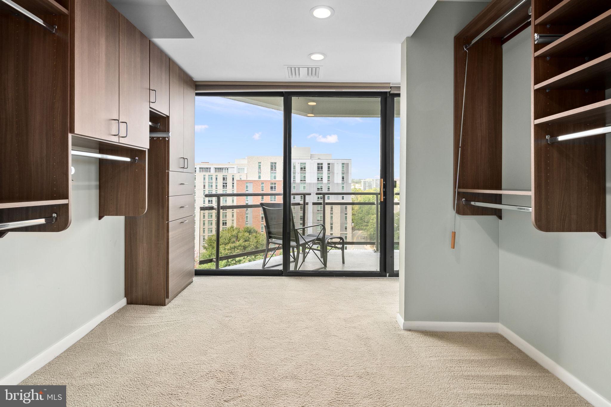 THE ATRIUM - Residential