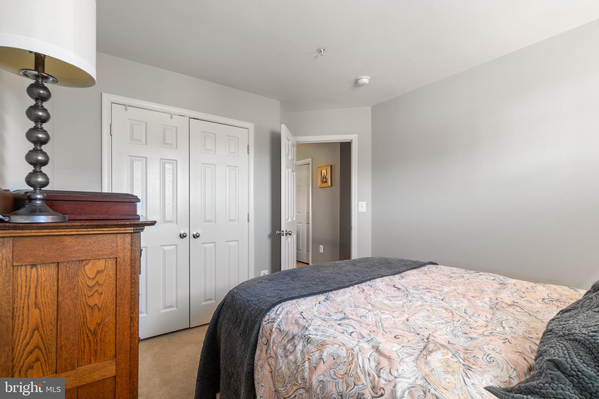 EATON SQUARE - Residential