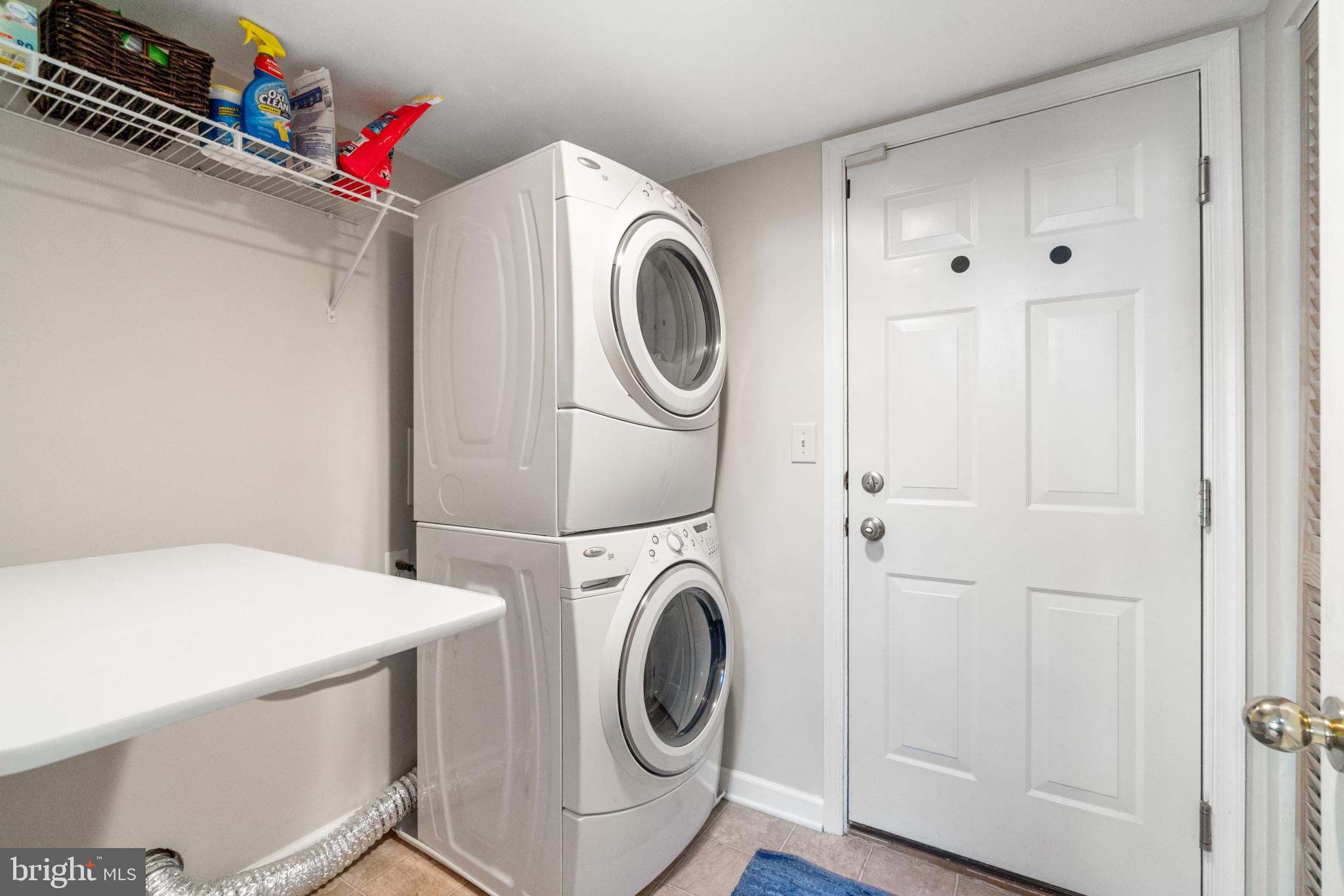 EATON SQUARE - Residential