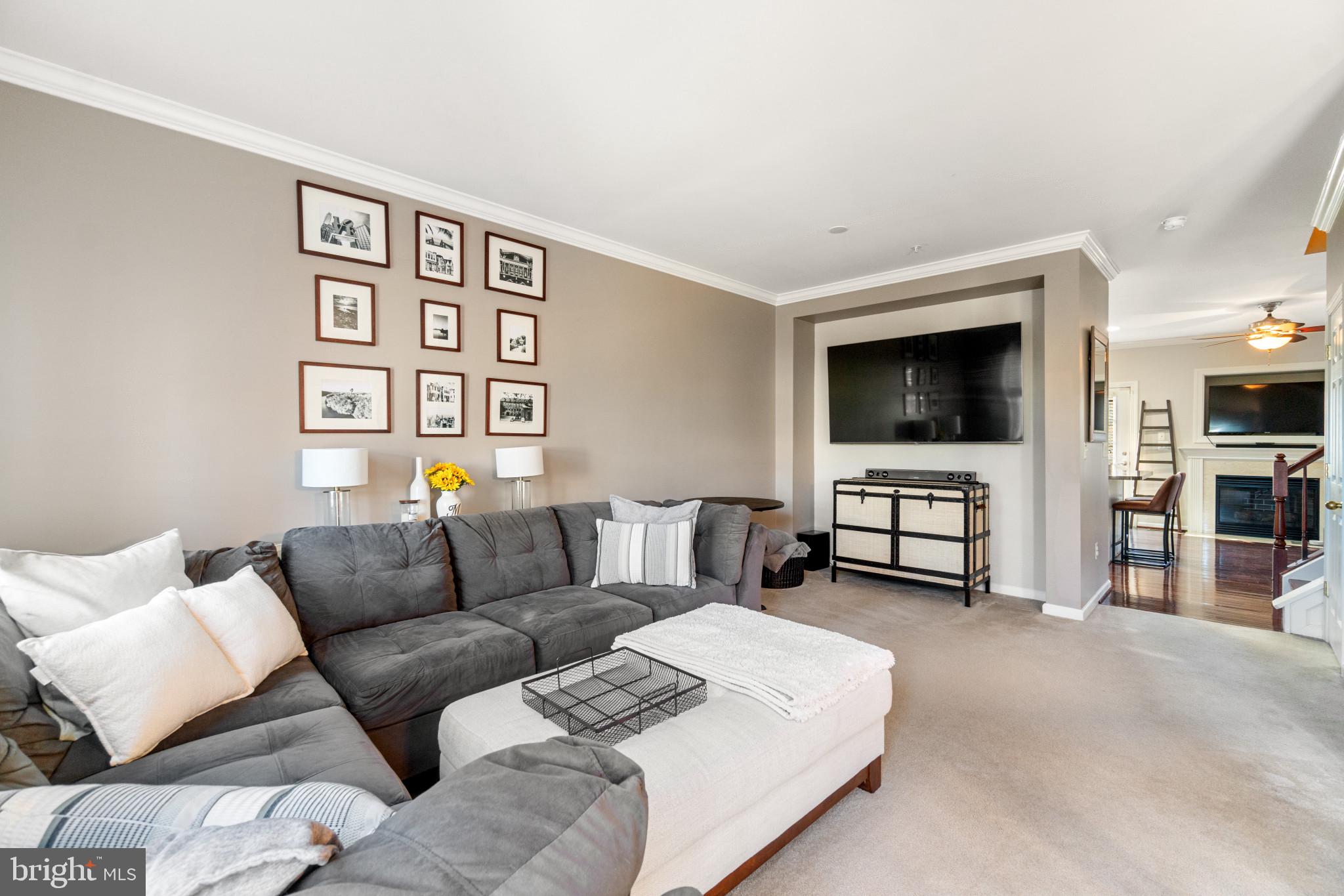 EATON SQUARE - Residential