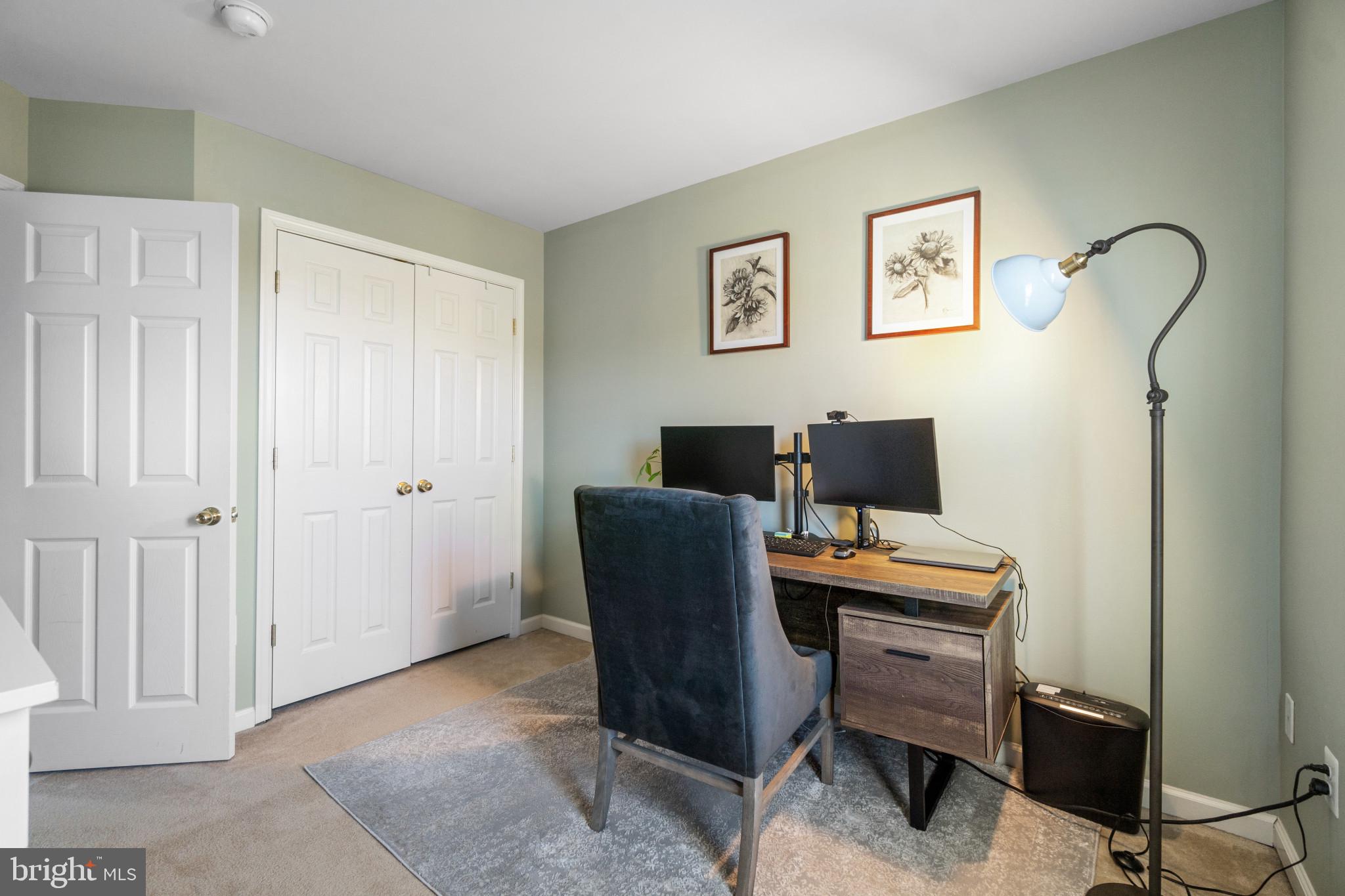 EATON SQUARE - Residential