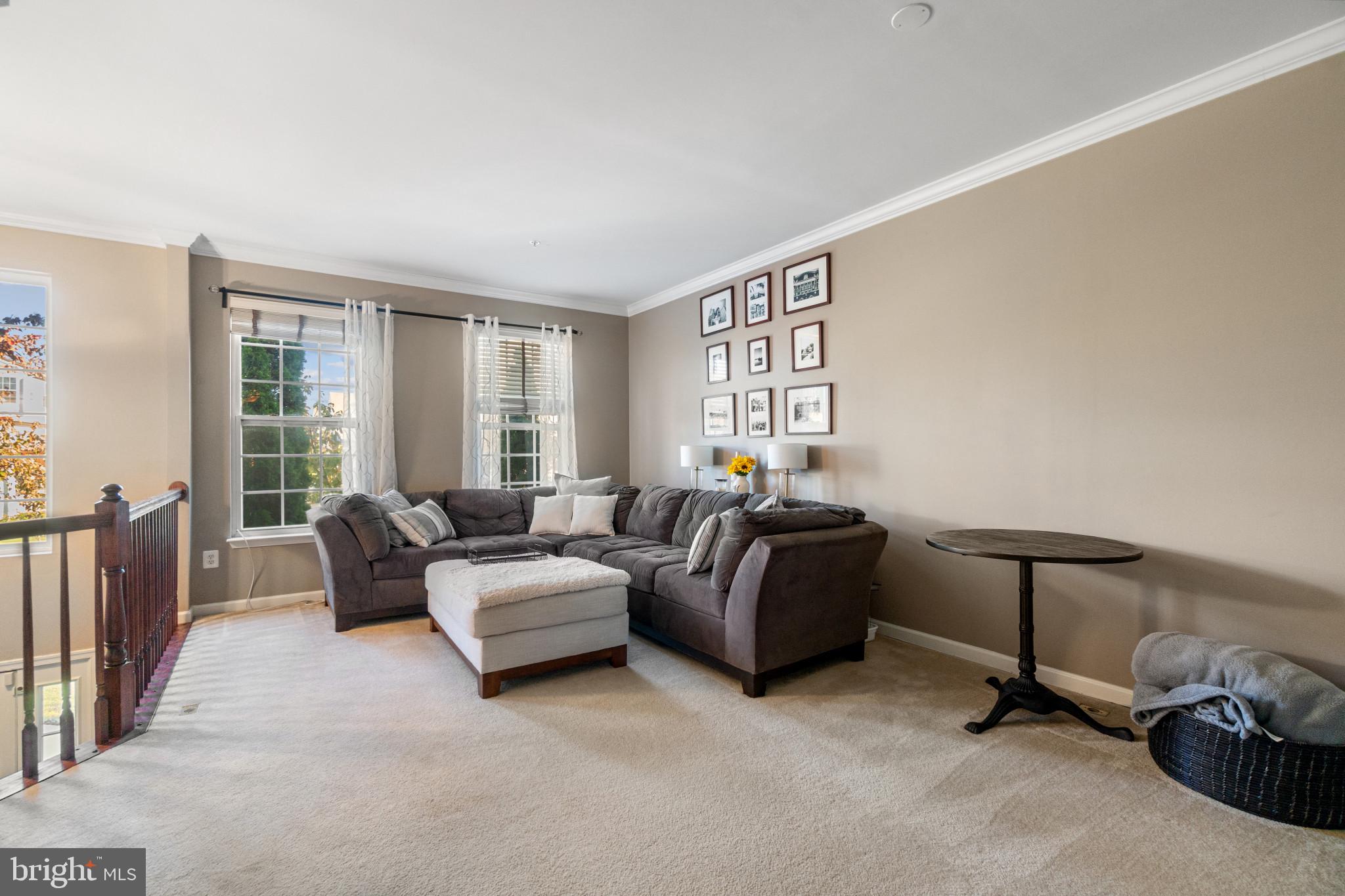 EATON SQUARE - Residential