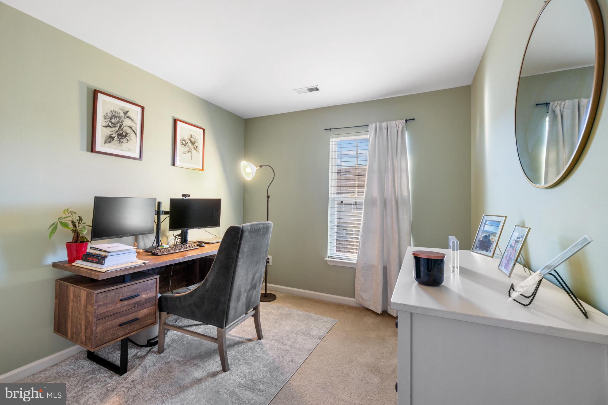 EATON SQUARE - Residential