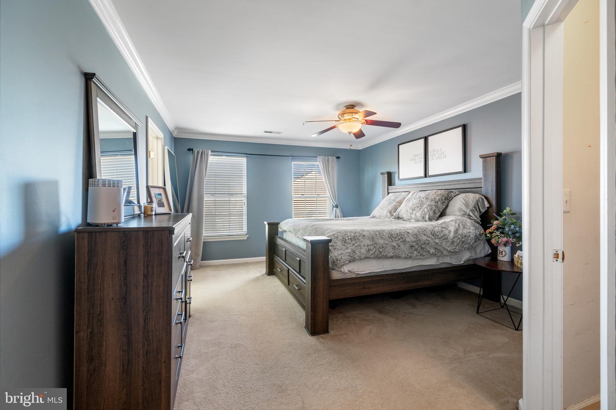 EATON SQUARE - Residential