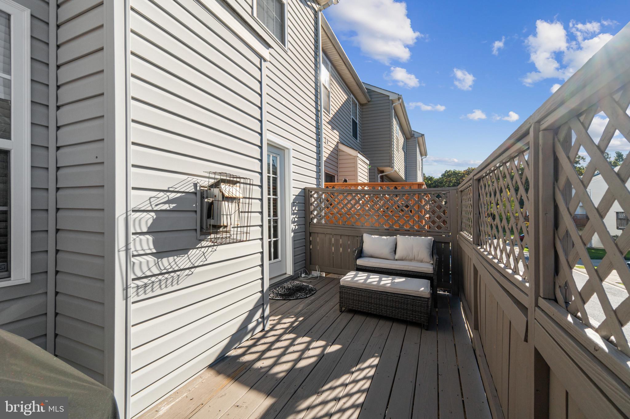 EATON SQUARE - Residential