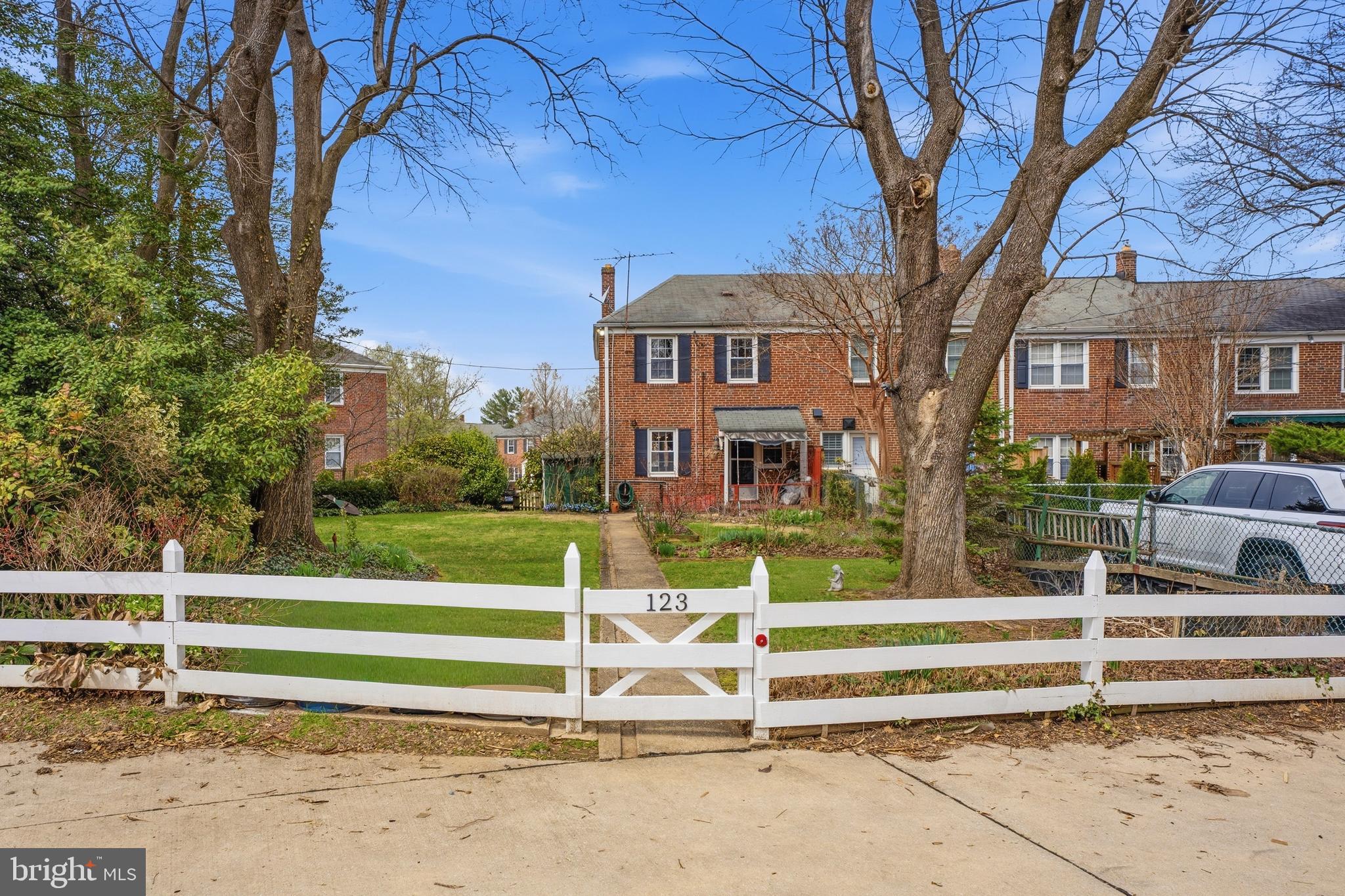 RODGERS FORGE - Residential