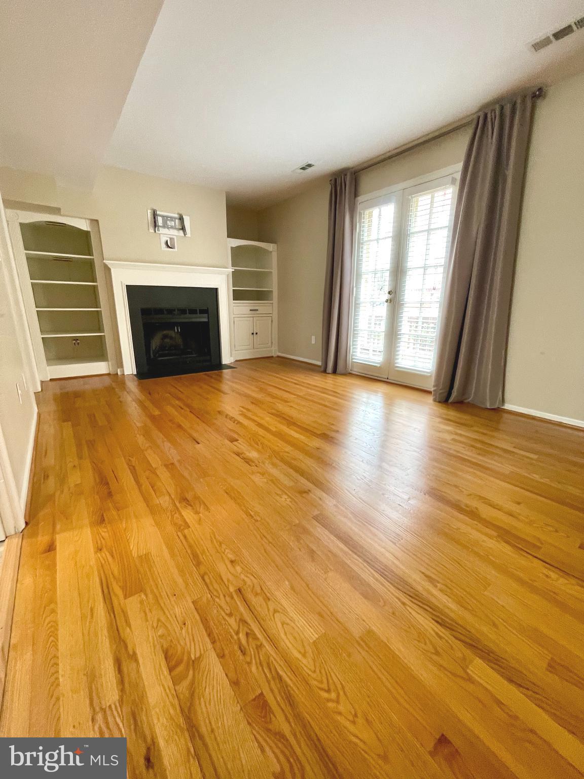 KENWOOD FOREST - Residential Lease