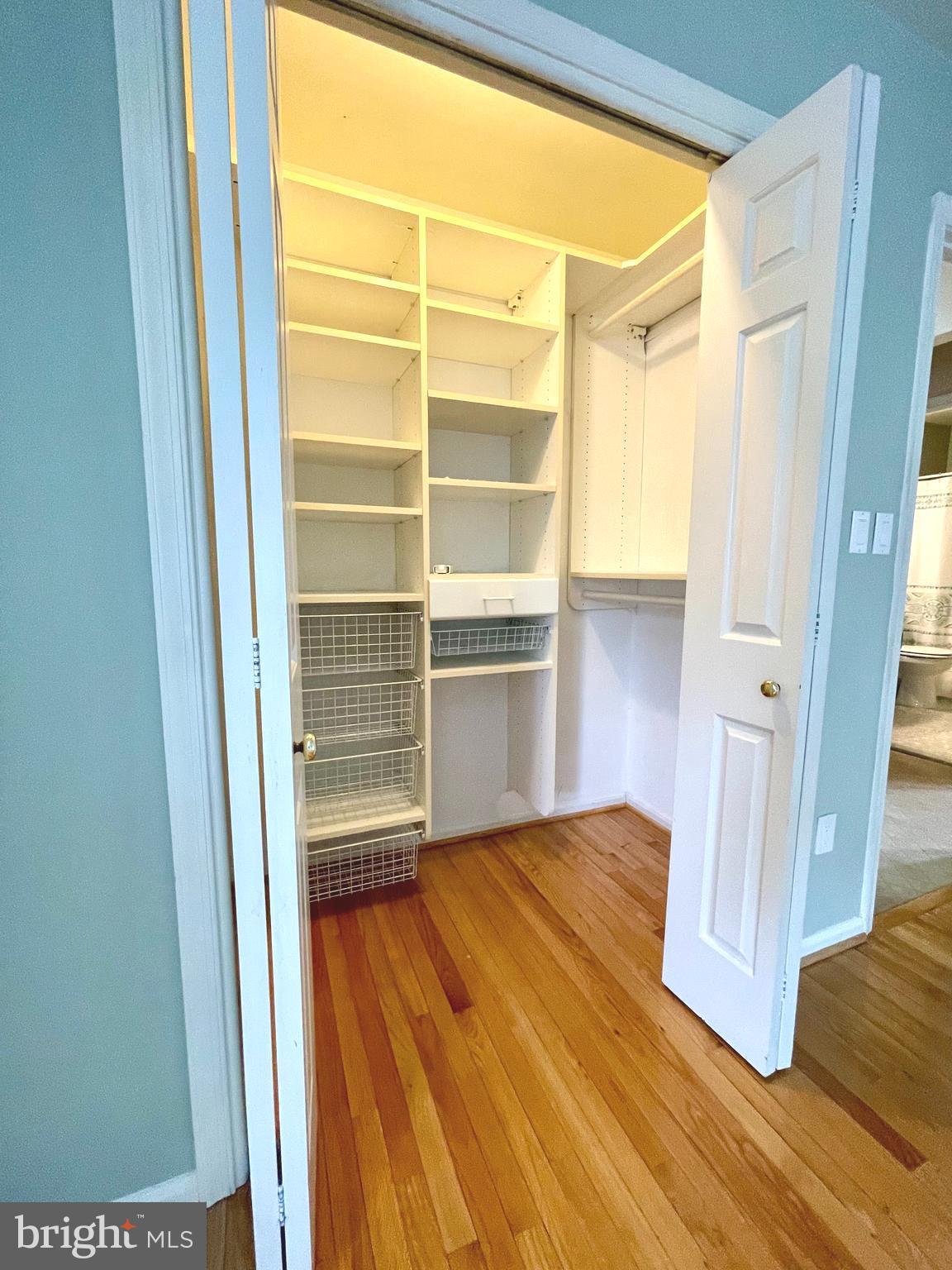 KENWOOD FOREST - Residential Lease