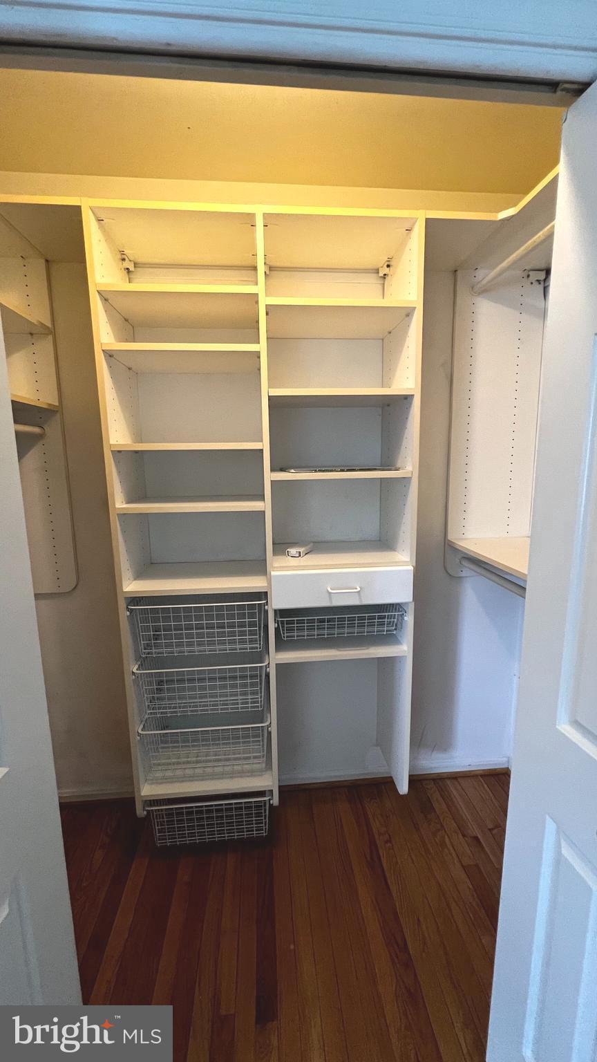 KENWOOD FOREST - Residential Lease