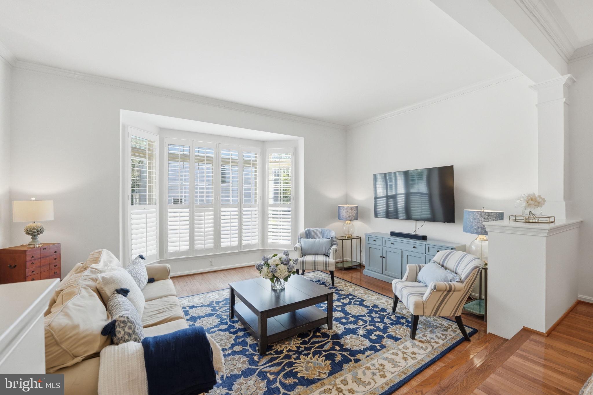 8656 ROYAL WORCESTER LANE